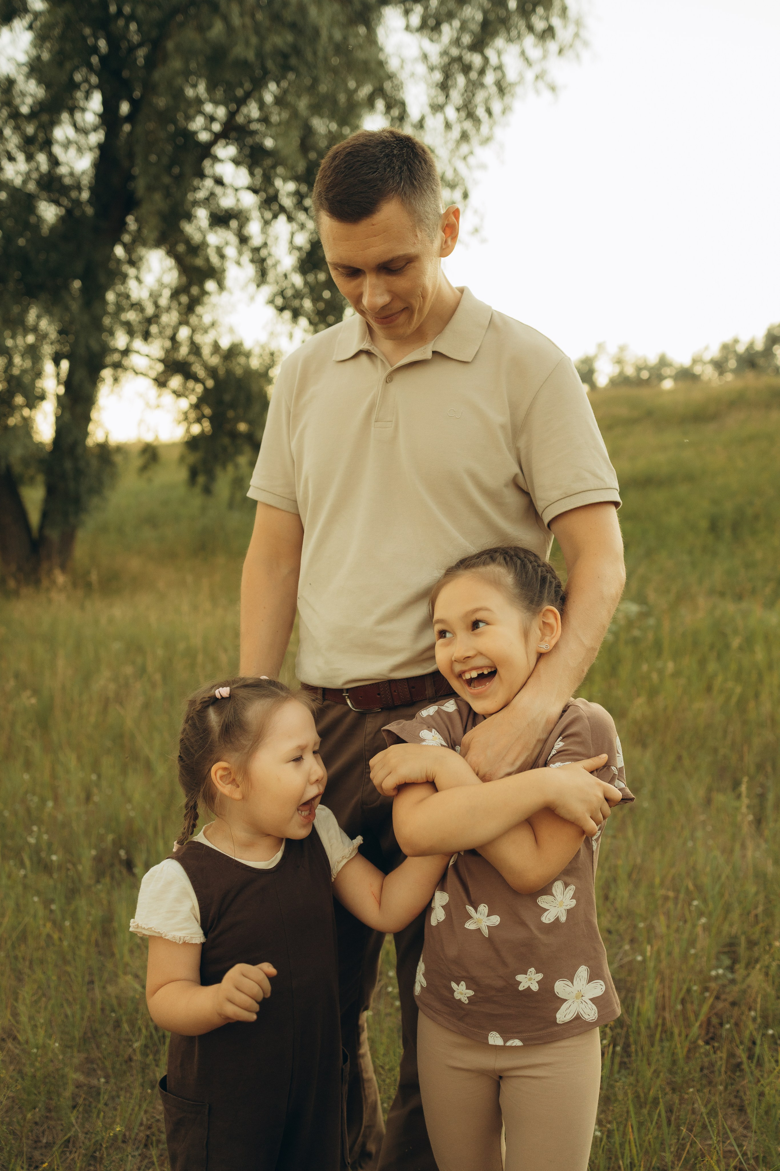 На природе. Семейный фотограф Новосибирск Фотограф на выписку Новосибирск