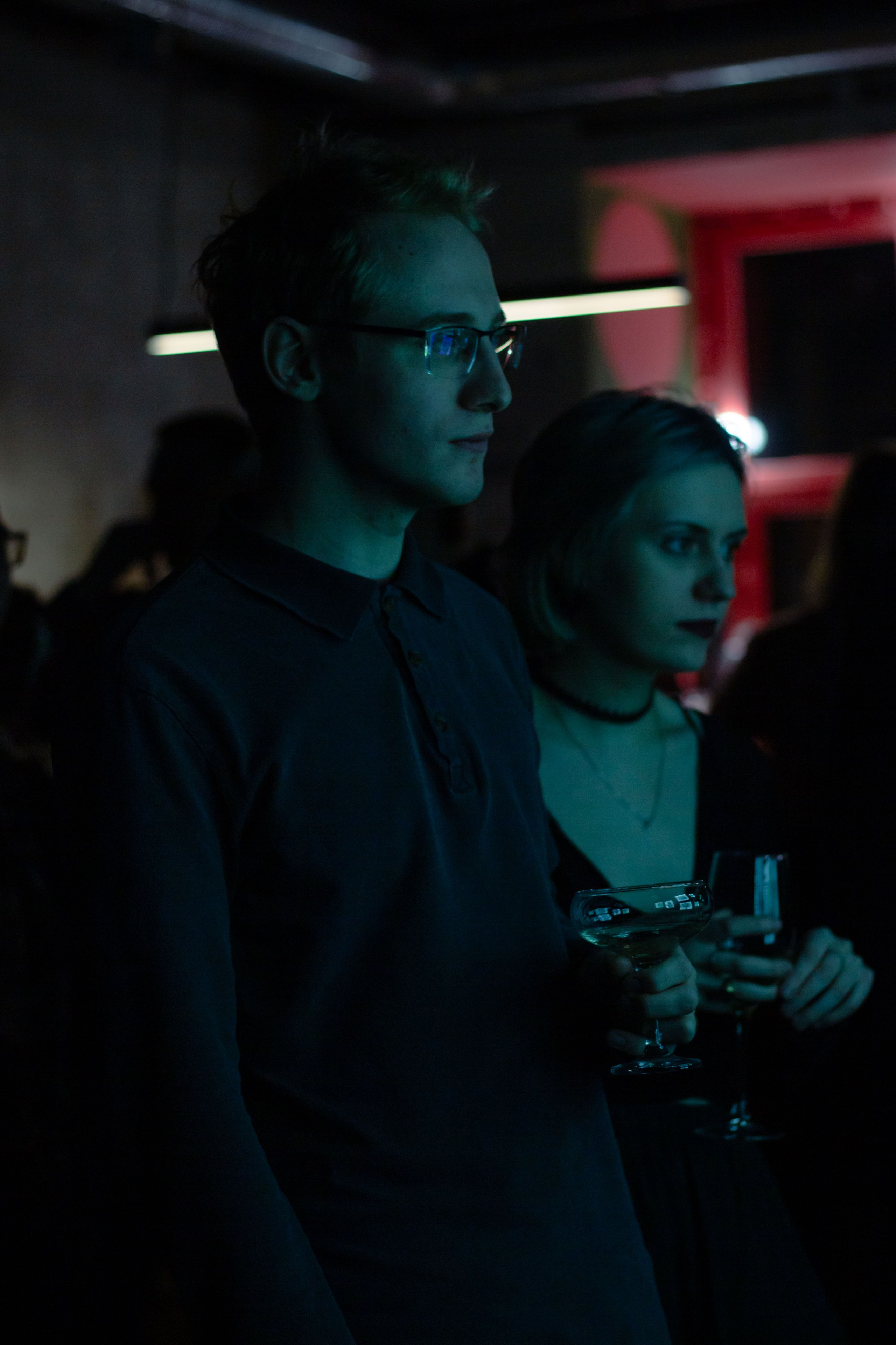 Бильярдная «Крученых» некрореализм. Юля Мурашова портретный и документальный фотограф