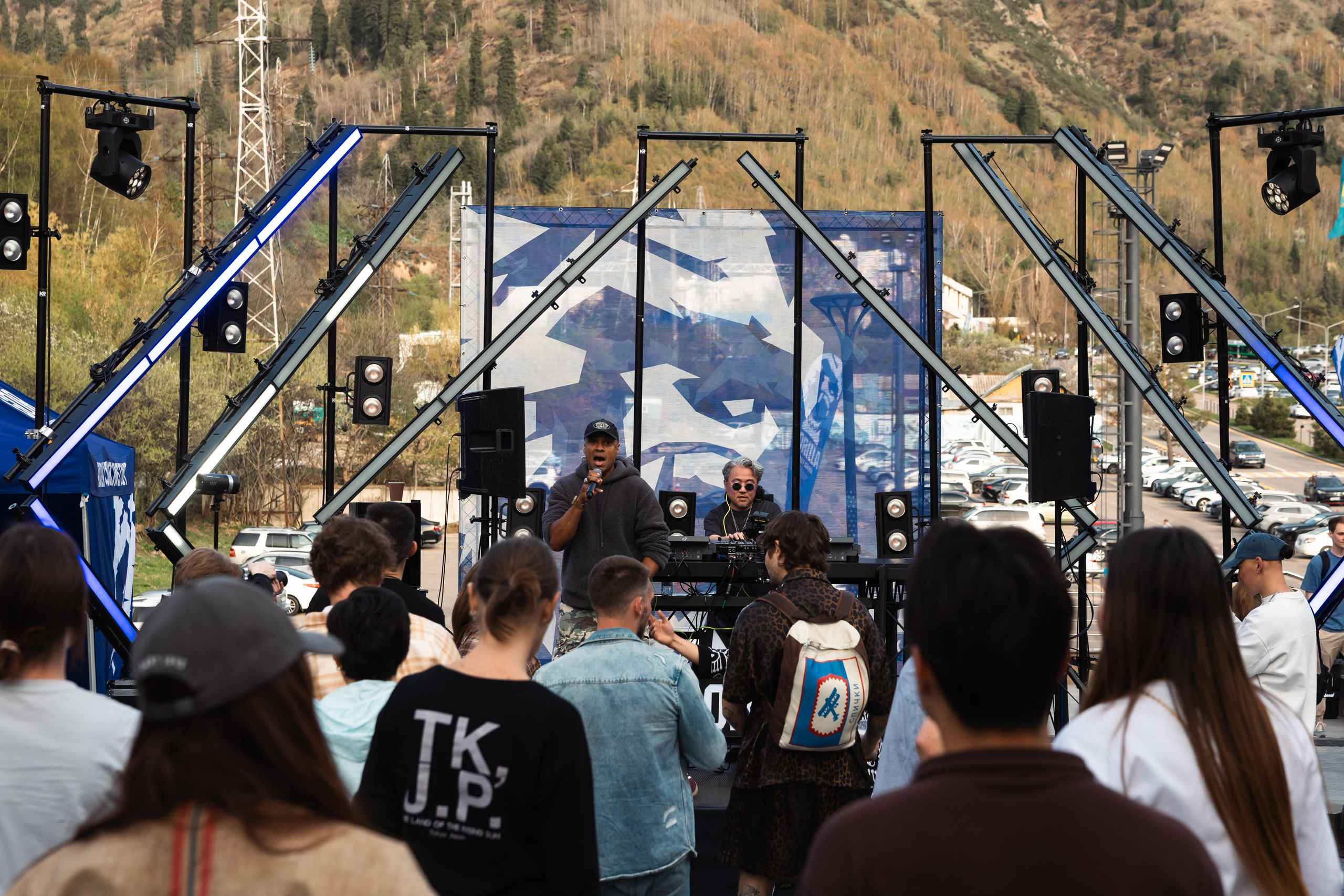 GORILLA GROOVE STAGE IMBA CAMP 5. Gorillaenergymedia