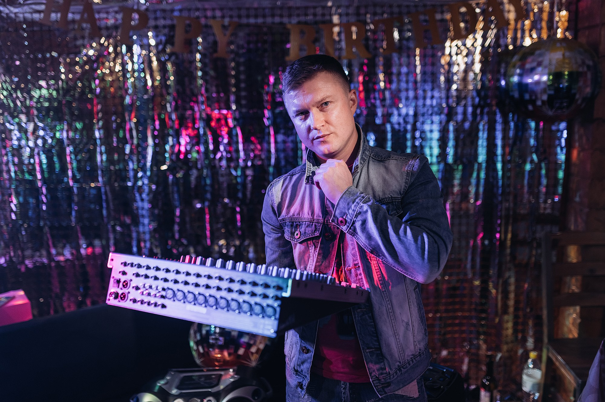 Юбилей Лилии в стиле 2000х. Свадебный фотограф в Дубне Алексей Фонарёв