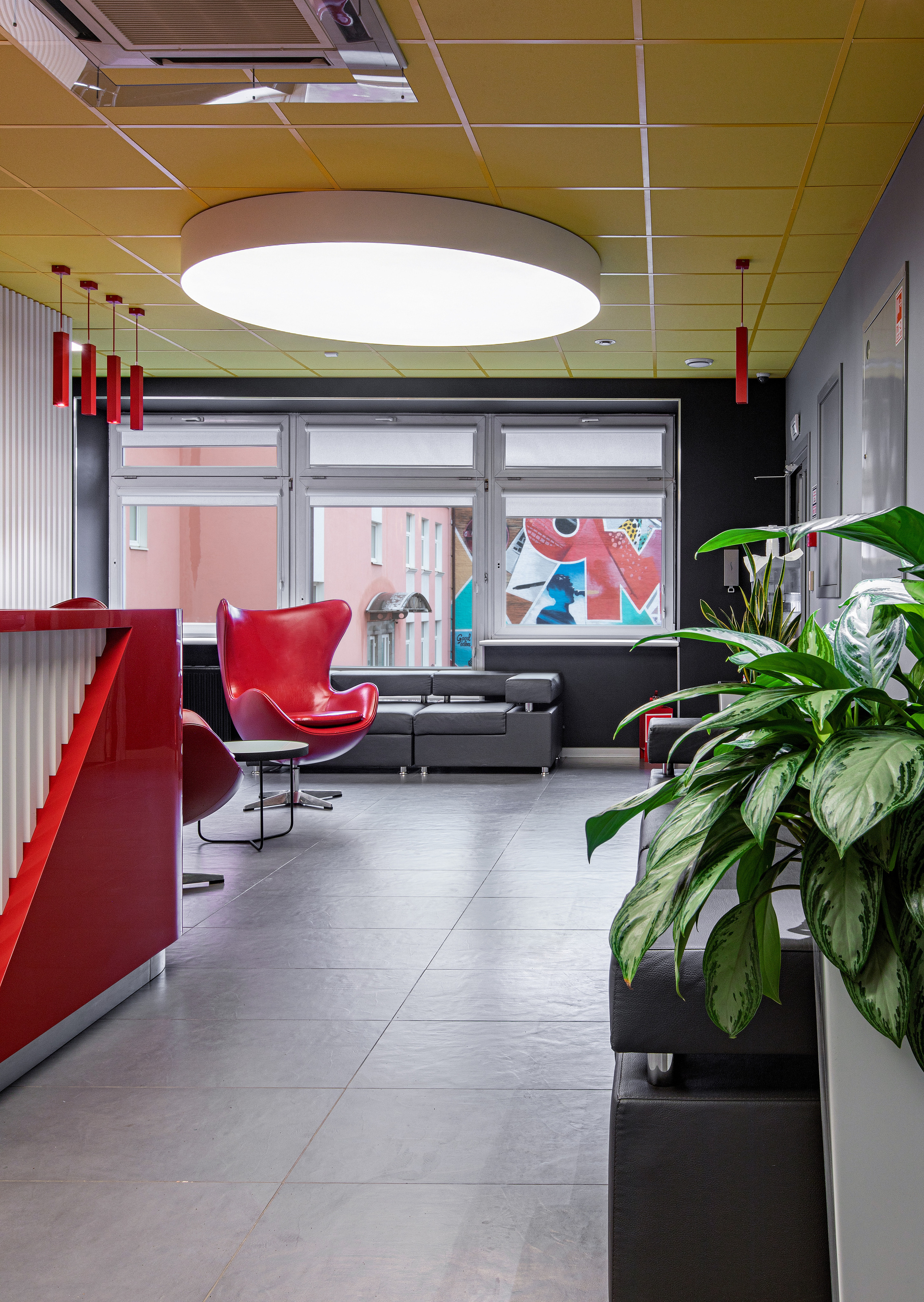 Офис рекламной компании. Главная