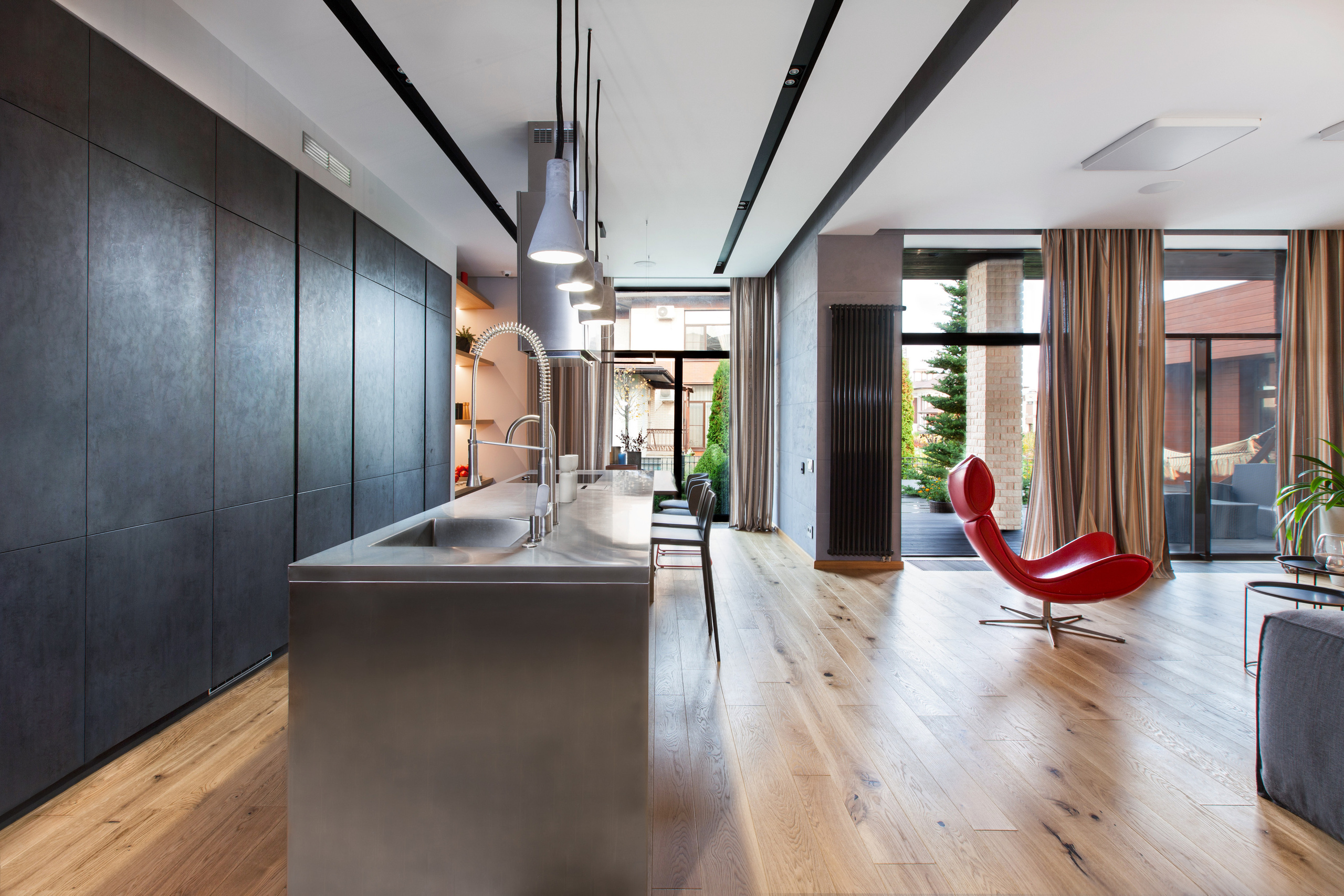 Дом на Новой Риге. Главная