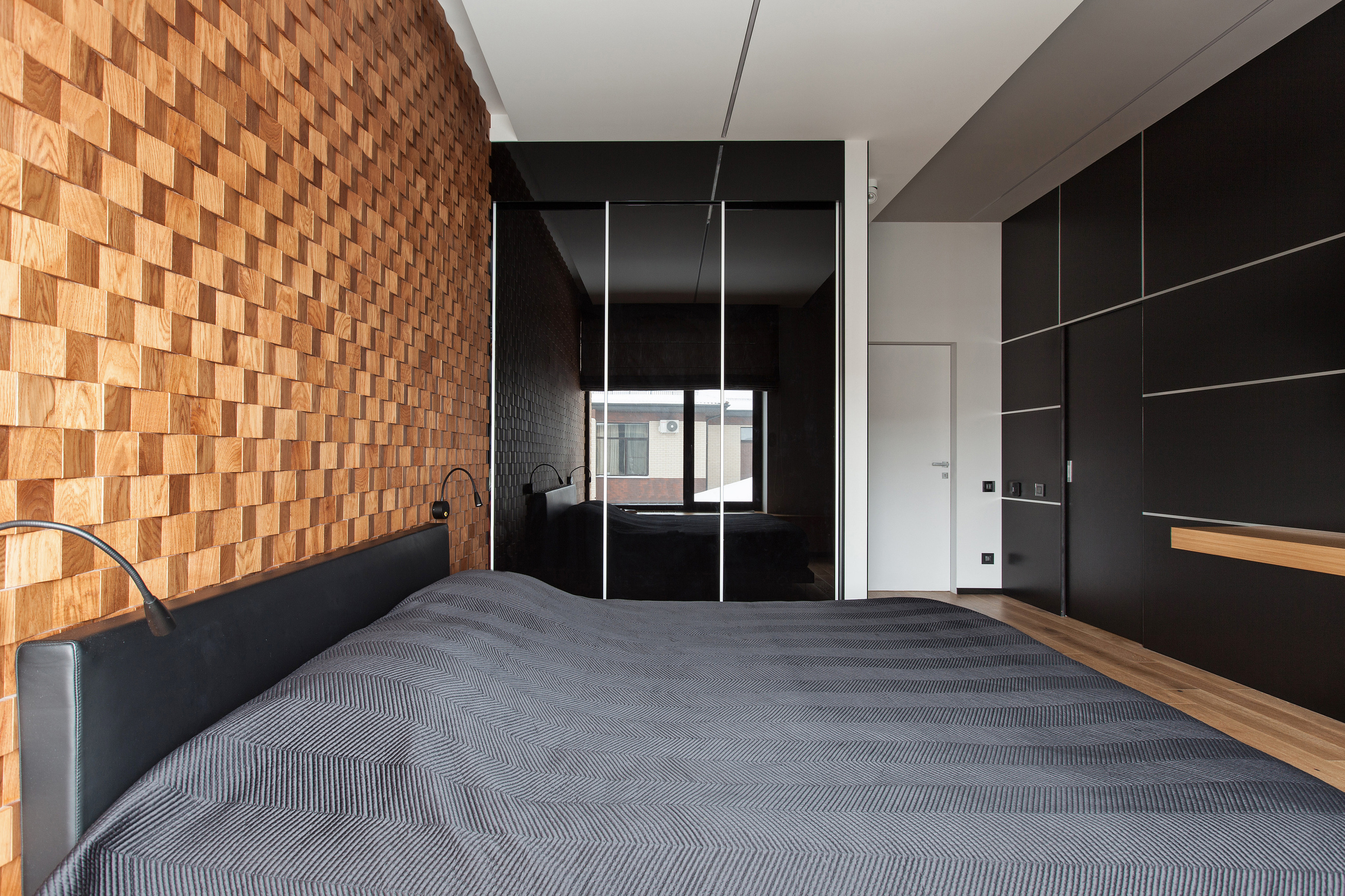 Дом на Новой Риге. Главная