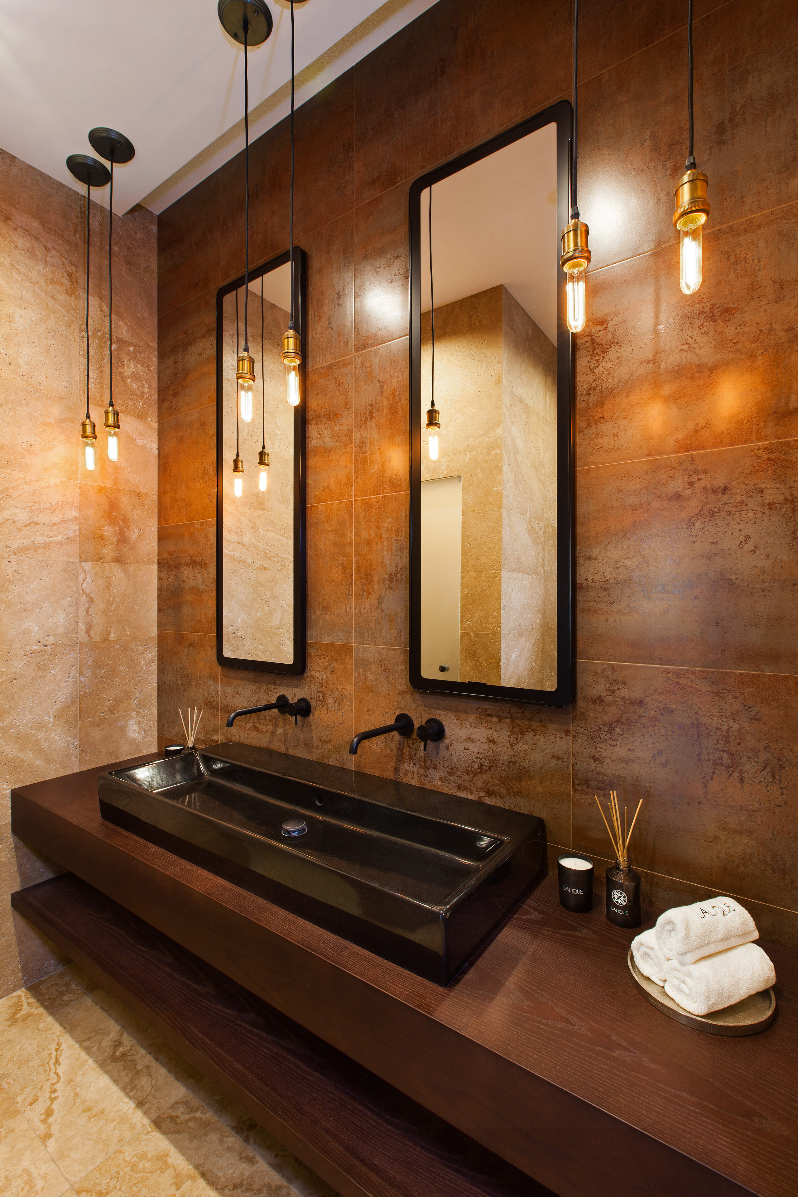 Дом на Новой Риге. Главная