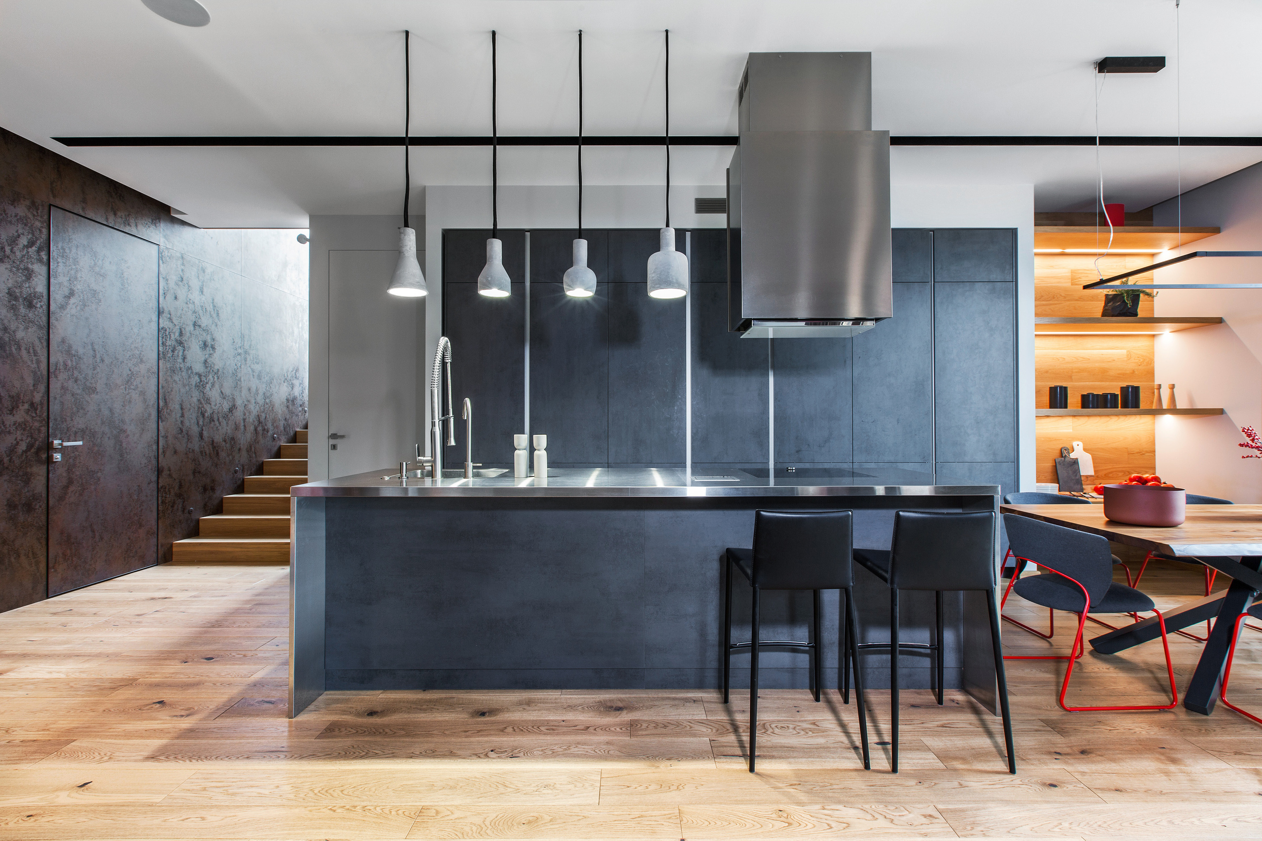 Дом на Новой Риге. Главная