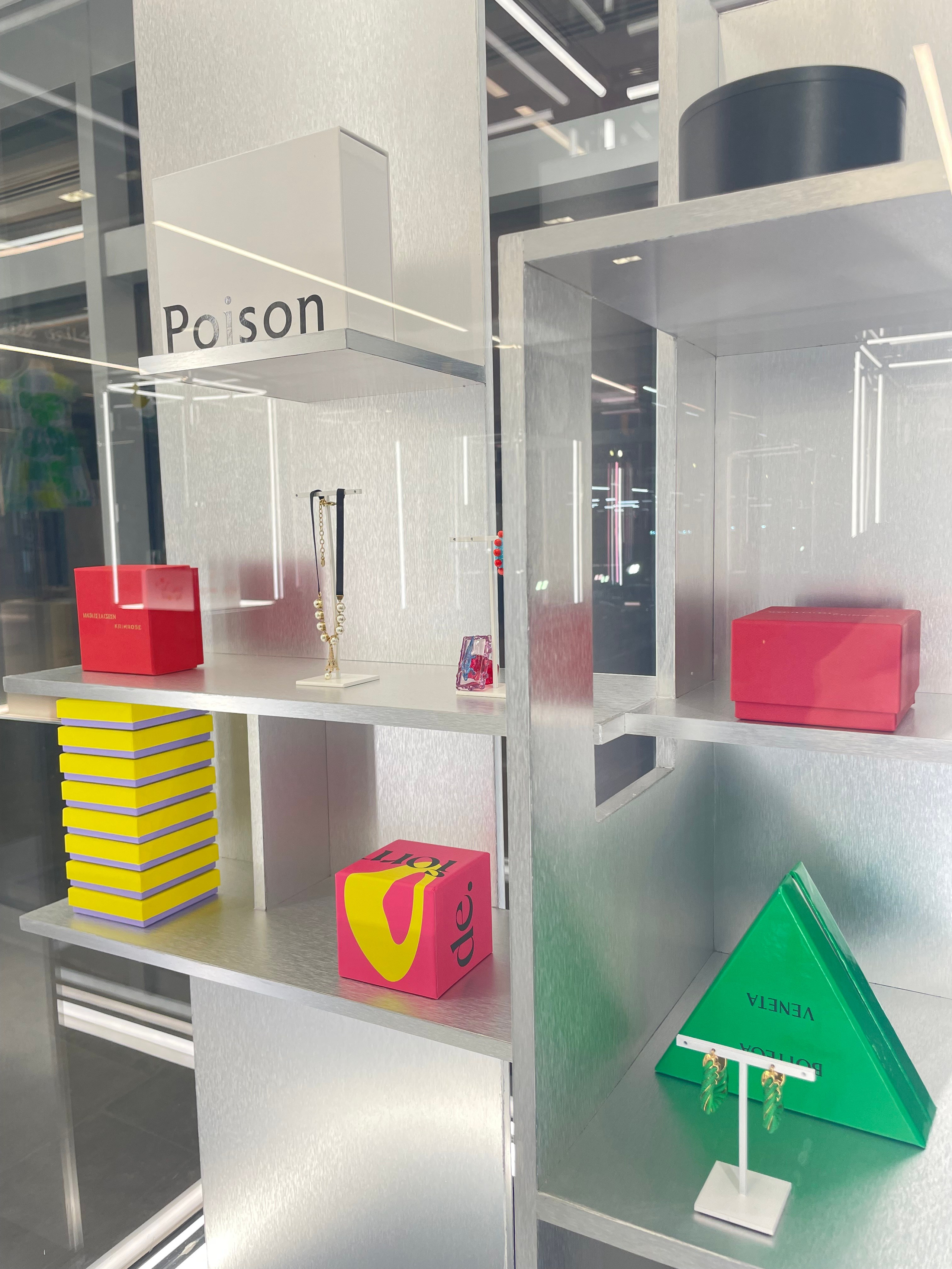 Poison Drop pop up in Dubai Hills. Naya Novikova set designer portfolio