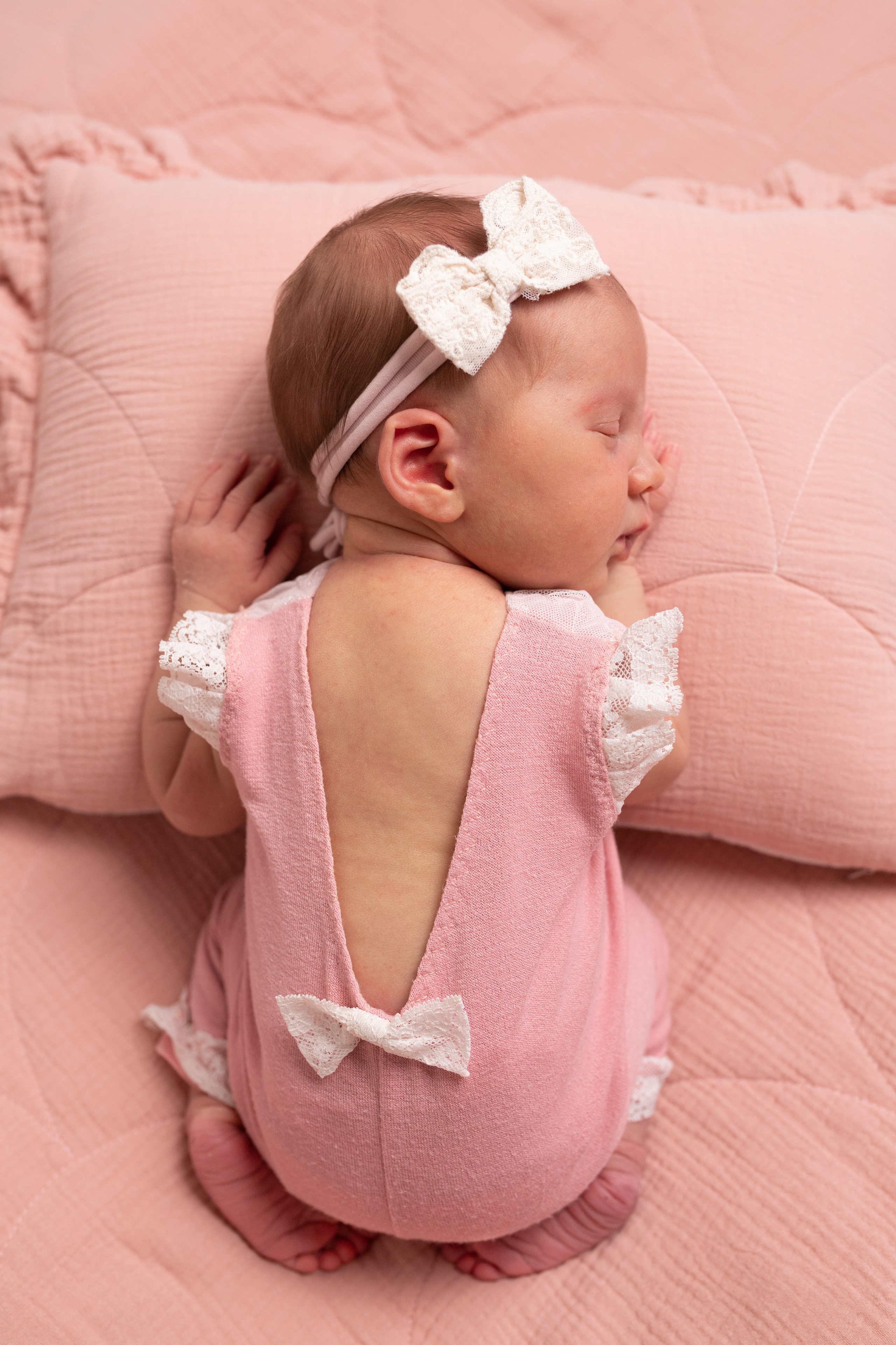 Натуральный стиль newborn. Фотограф новорождённых Анапа Елена Кушнарь