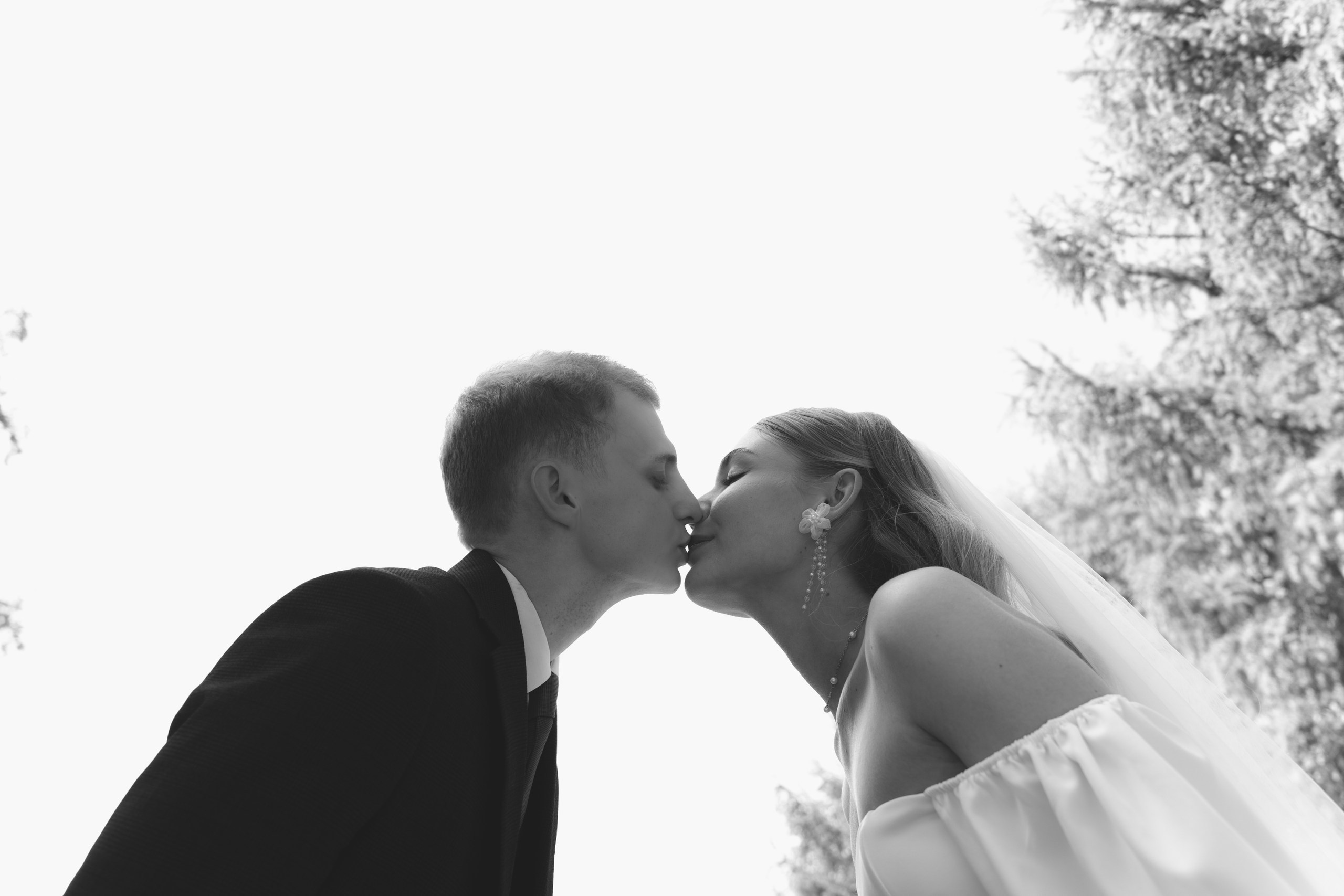 Регистрация и Лавстори. Для тех, кто не ждёт удачи, а создаёт её. Каждая фотосессия — это твой момент, твой стиль, твой успех. 📸