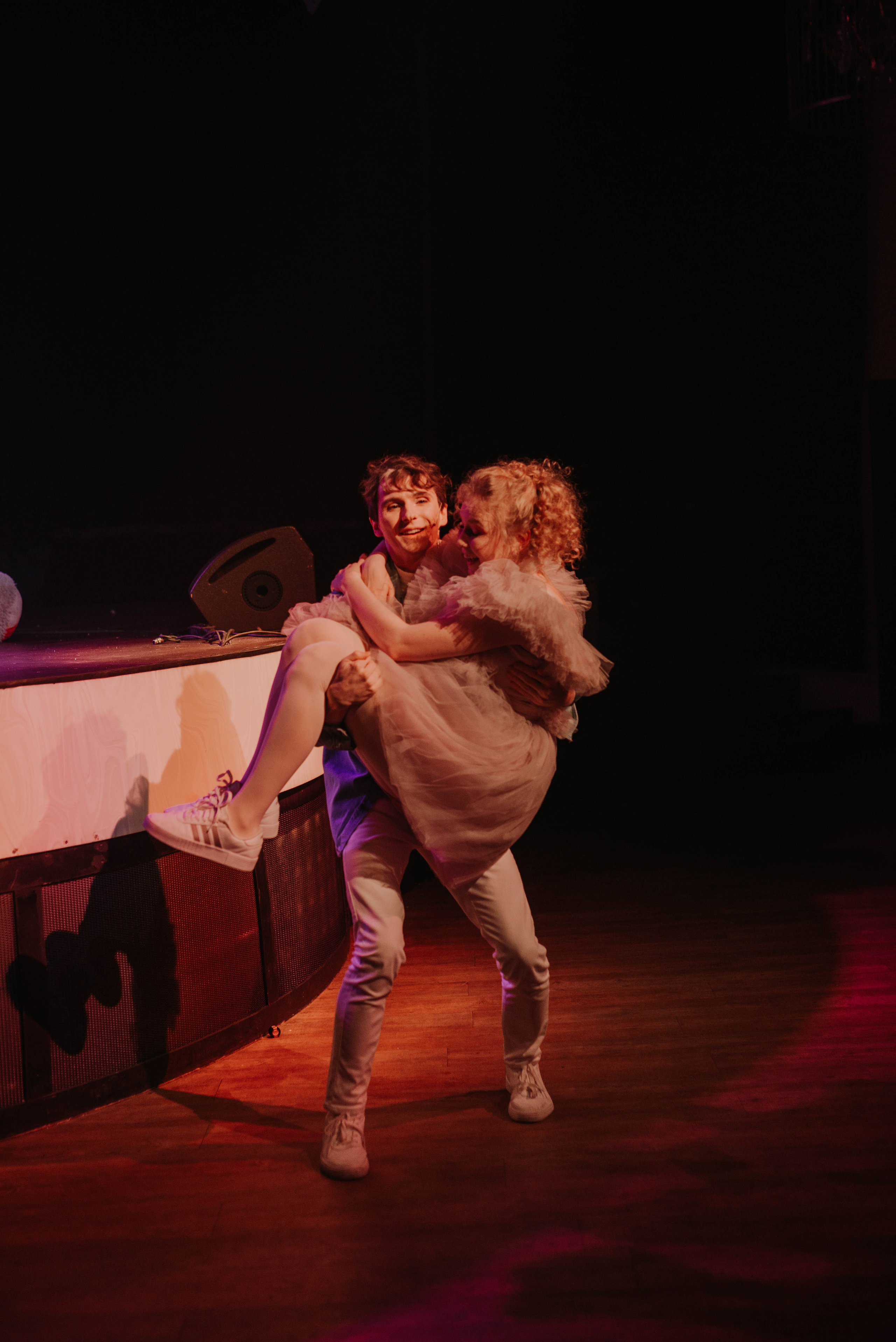 Иммерсивное шоу "Во имя любви"