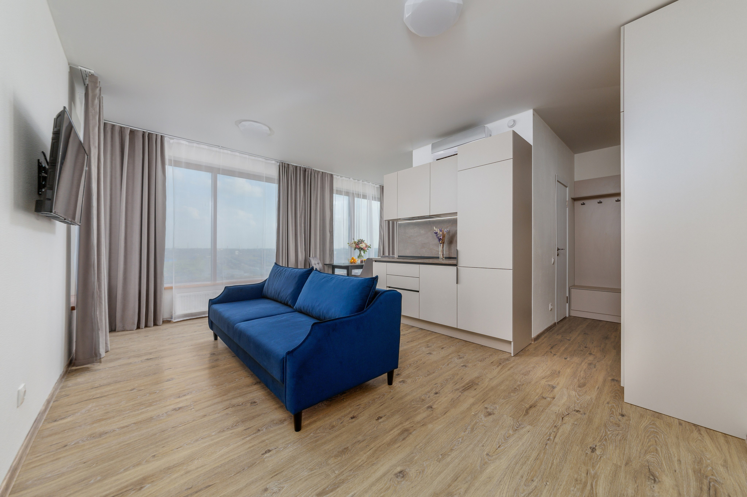 Двухкомнатная квартира, Варфоломеевская ул