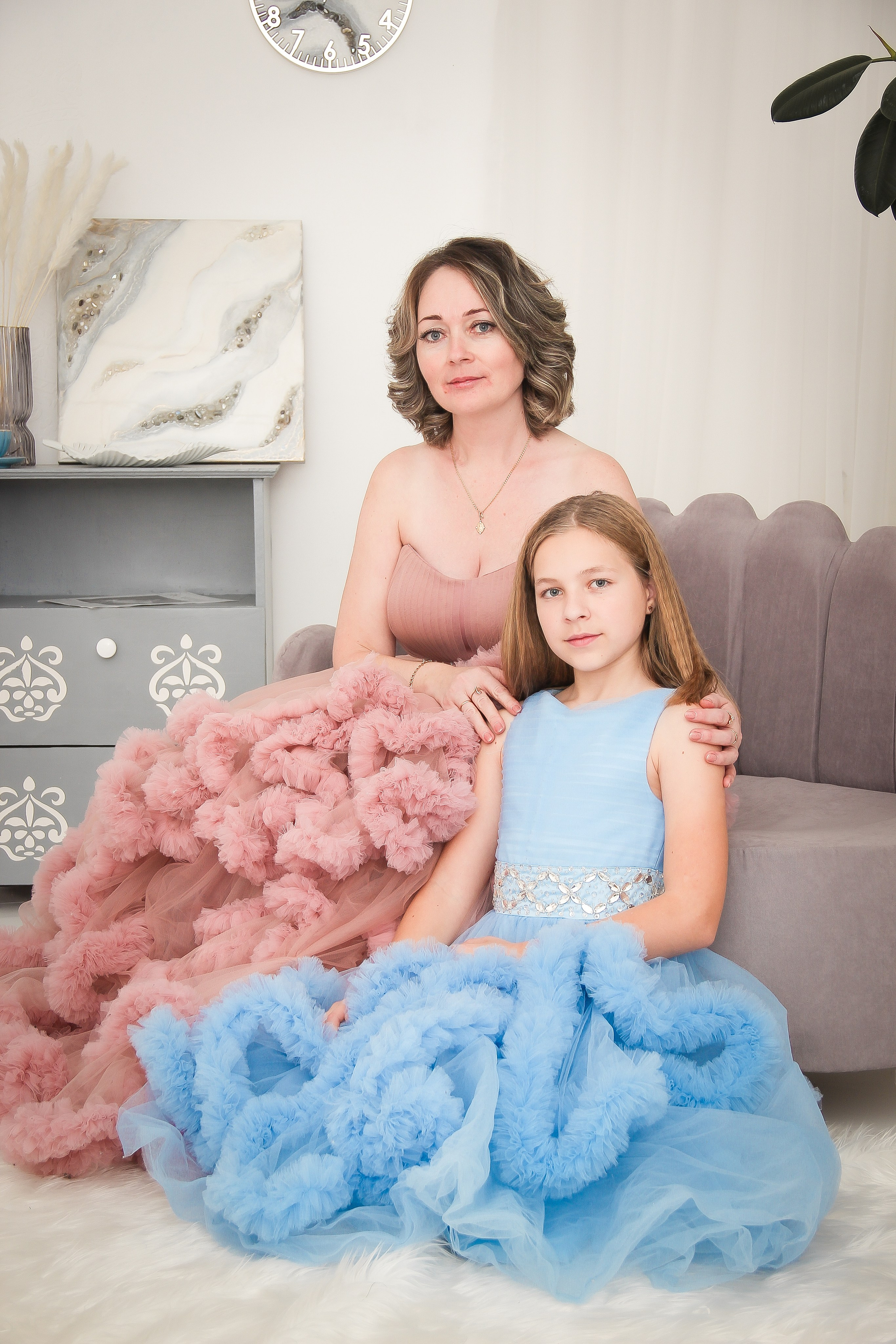 Семейные фотосессии студийные; новогодние, тематические, домашние и тд. Выпускные альбомы для школ и Детских садов в Барнауле /Выпускные/Свадебные/Детские/Семейные и др. виды съёмок /Фотограф Вера Валейко