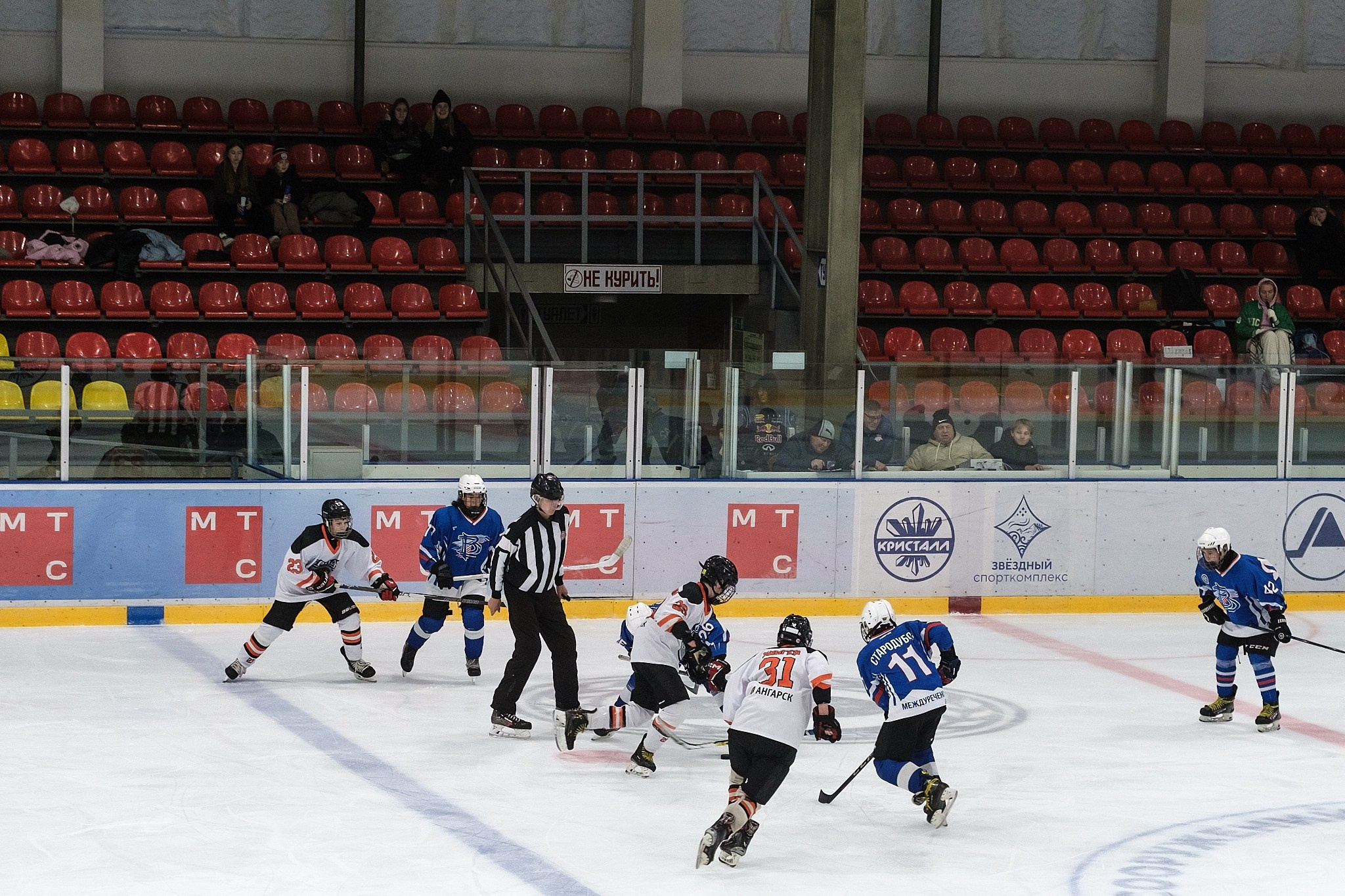 Хоккейный матч Вымпел-2011 (Междуреченск) vs Ермак (Ангарск) — фотограф в Междуреченске Никита Максимов