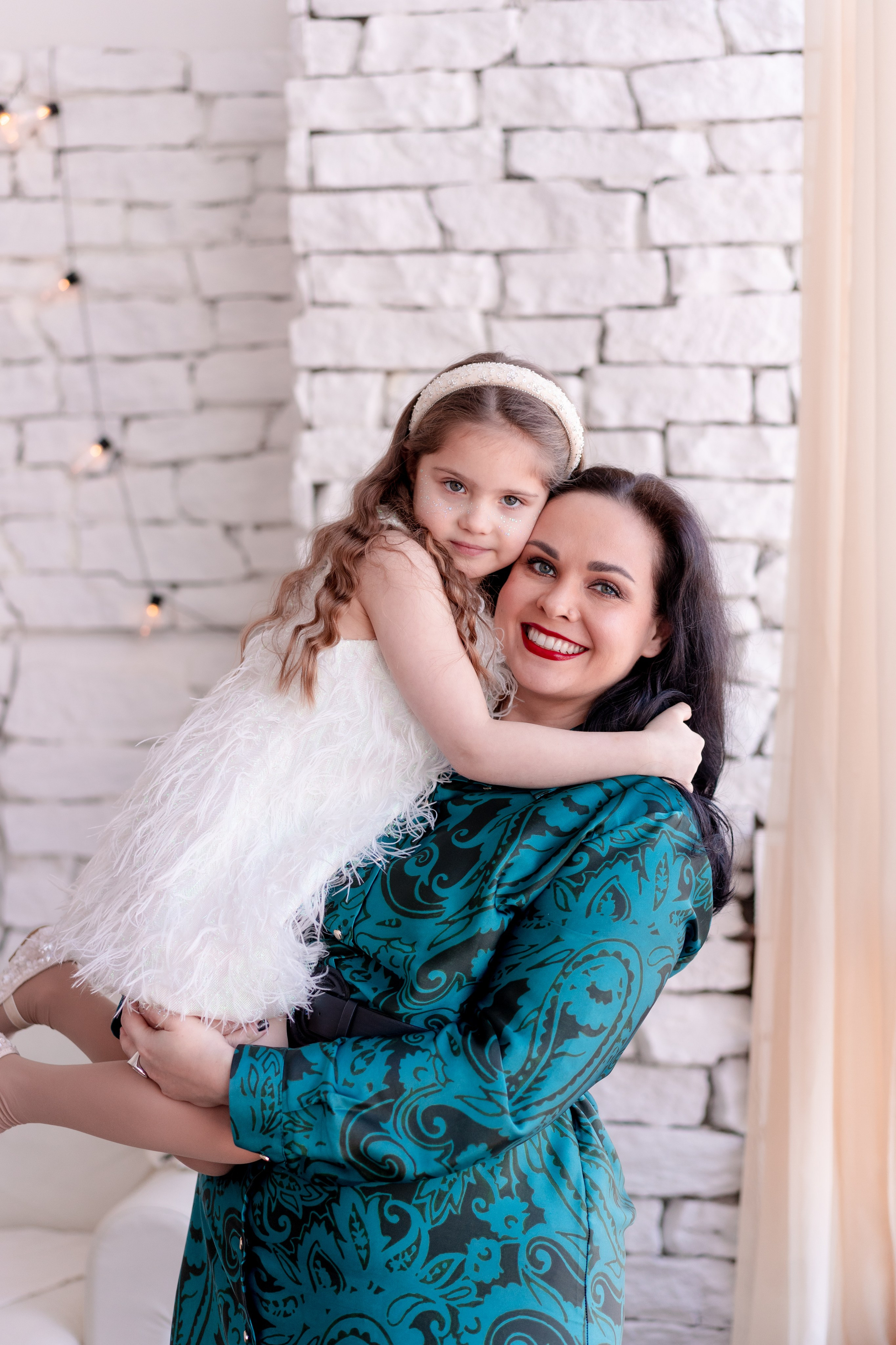 С Днём Рождения ребенка, портрет. Детская, семейная фотостудия в Санкт-Петербурге