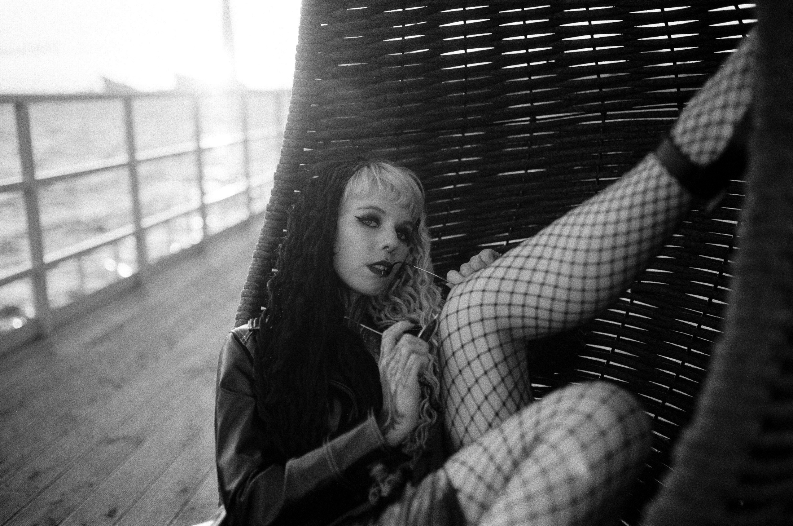 Shanghai GP3 100 Canon EOS 30 + Sigma AF 35mm f/1.4 DG HSM Art