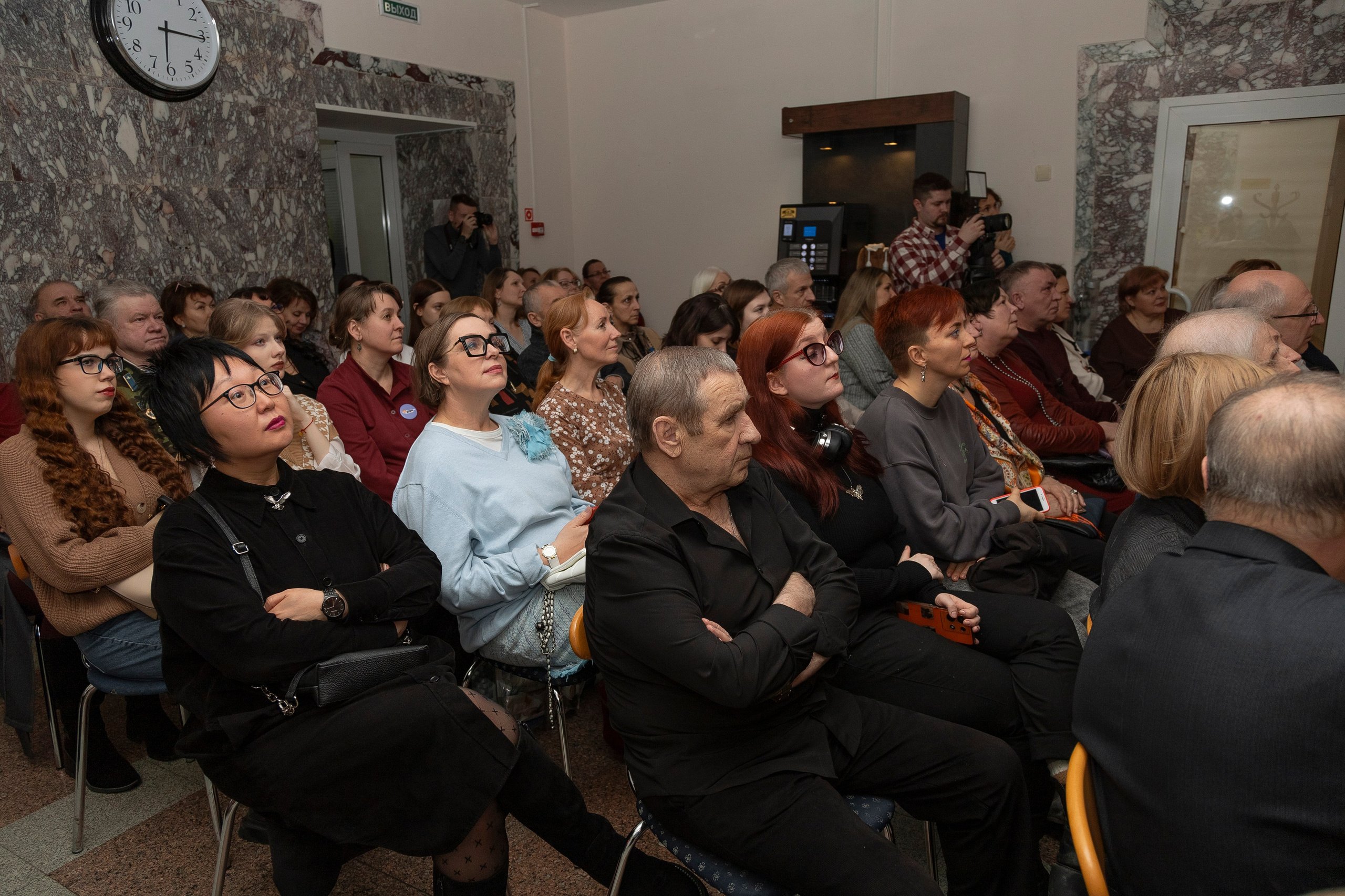 Вечер поэзии. Семейный фотограф в Сургуте Тимершина Мария