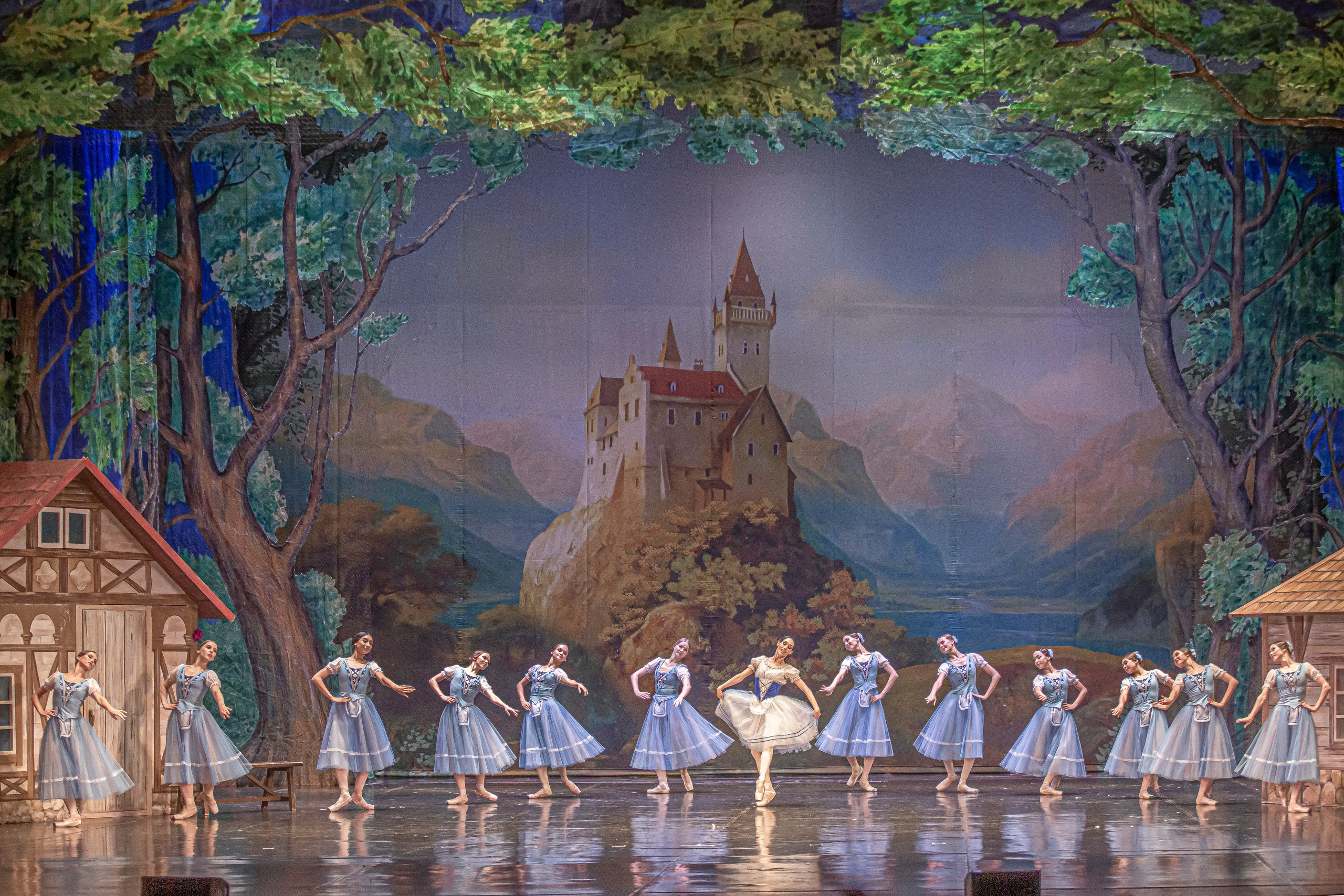 Жизель балет Марийского театра оперы и балета на сцене Зимнего театра. Фотограф в Сочи Юрий Шептаев