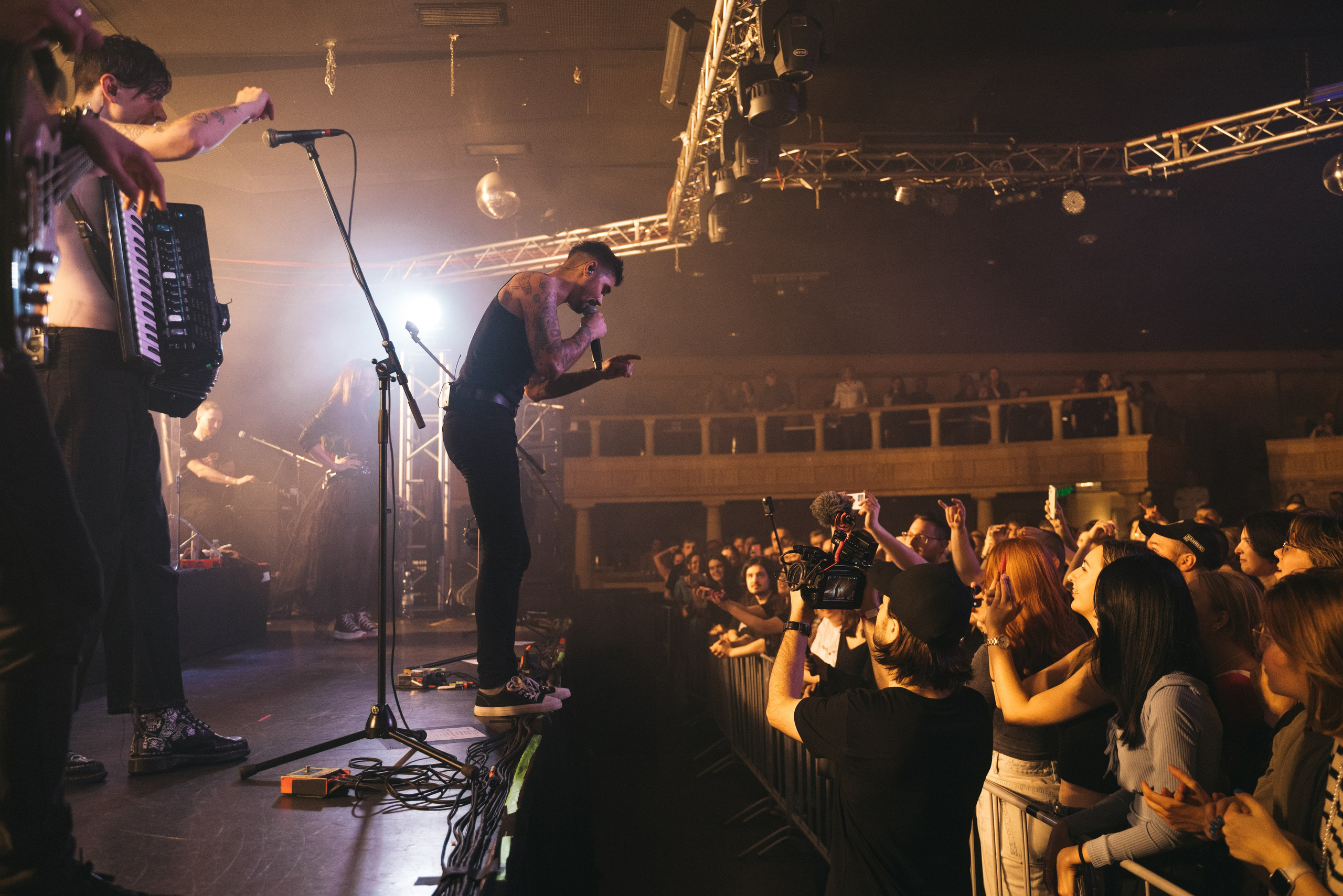 Концерт группы «The Hatters» 4.04.24. Репортажный и свадебный фотограф в Сургуте