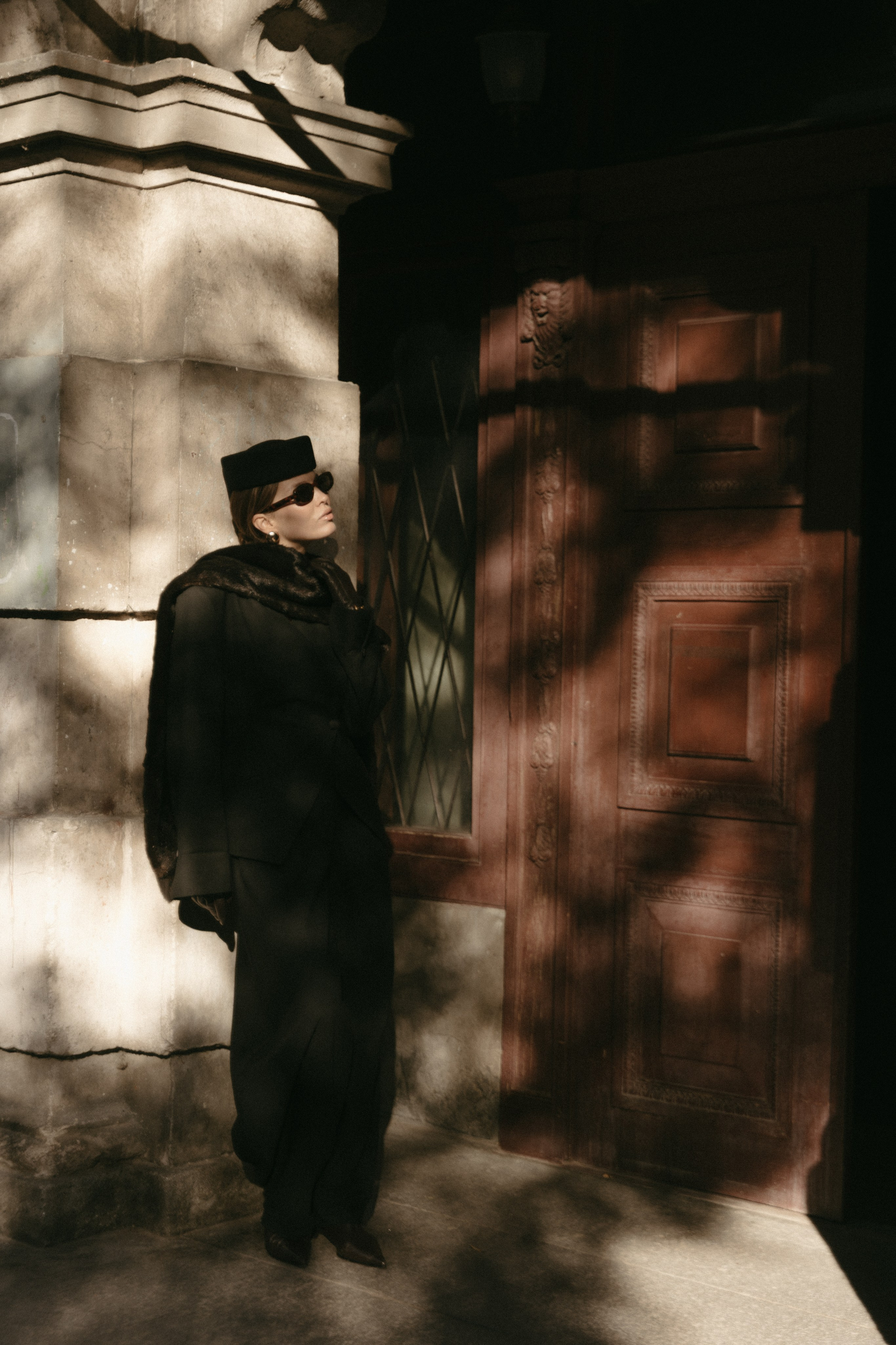 ЖЕНСКИЙ ПОРТРЕТ. О ЛЮБВИ НЕ ГОВОРЯТ.ЕЕ ПОКАЗЫВАЮТ