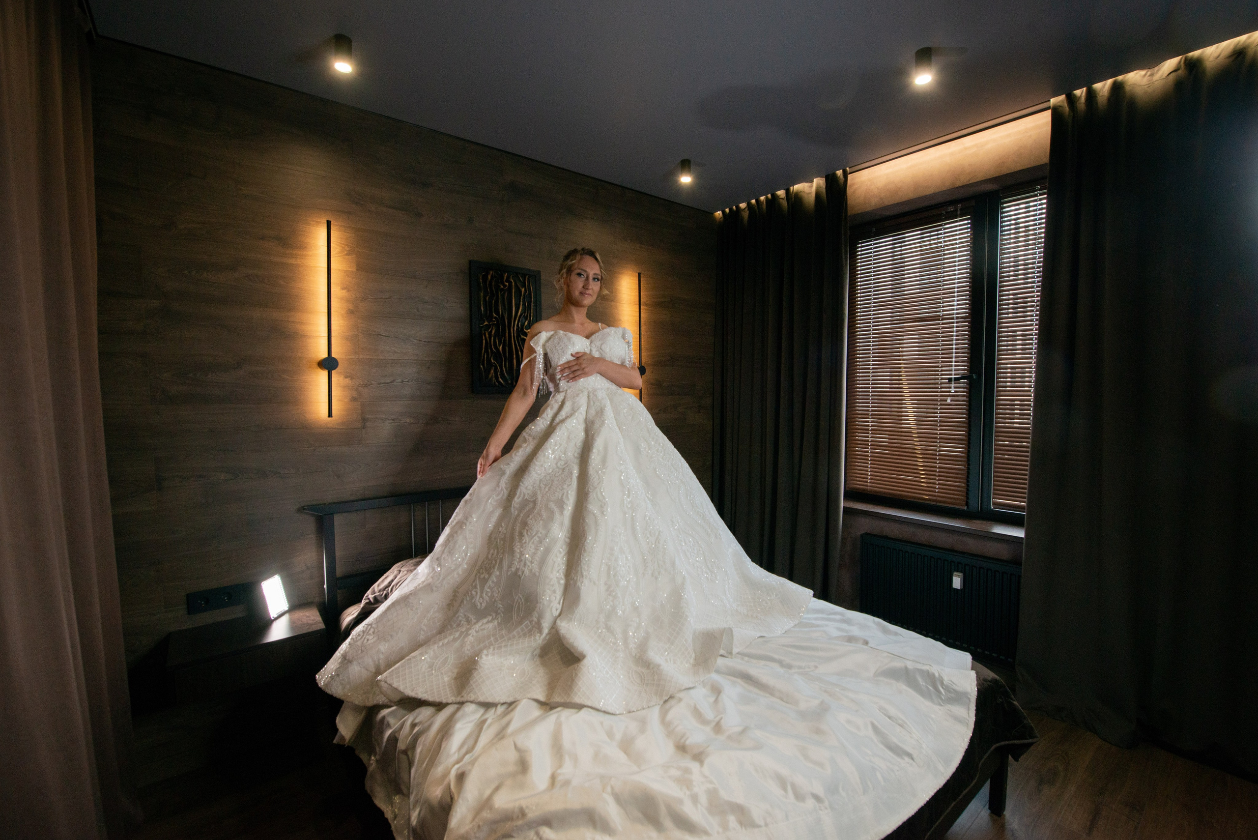 Анастасия и Игорь (фотосессия во Втором Дворце Бракосочетания, Польский сад, здание городской Ратуши). Портретный, семейный и свадебный фотограф в Санкт-Петербурге и в Пушкине Ширяев Денис