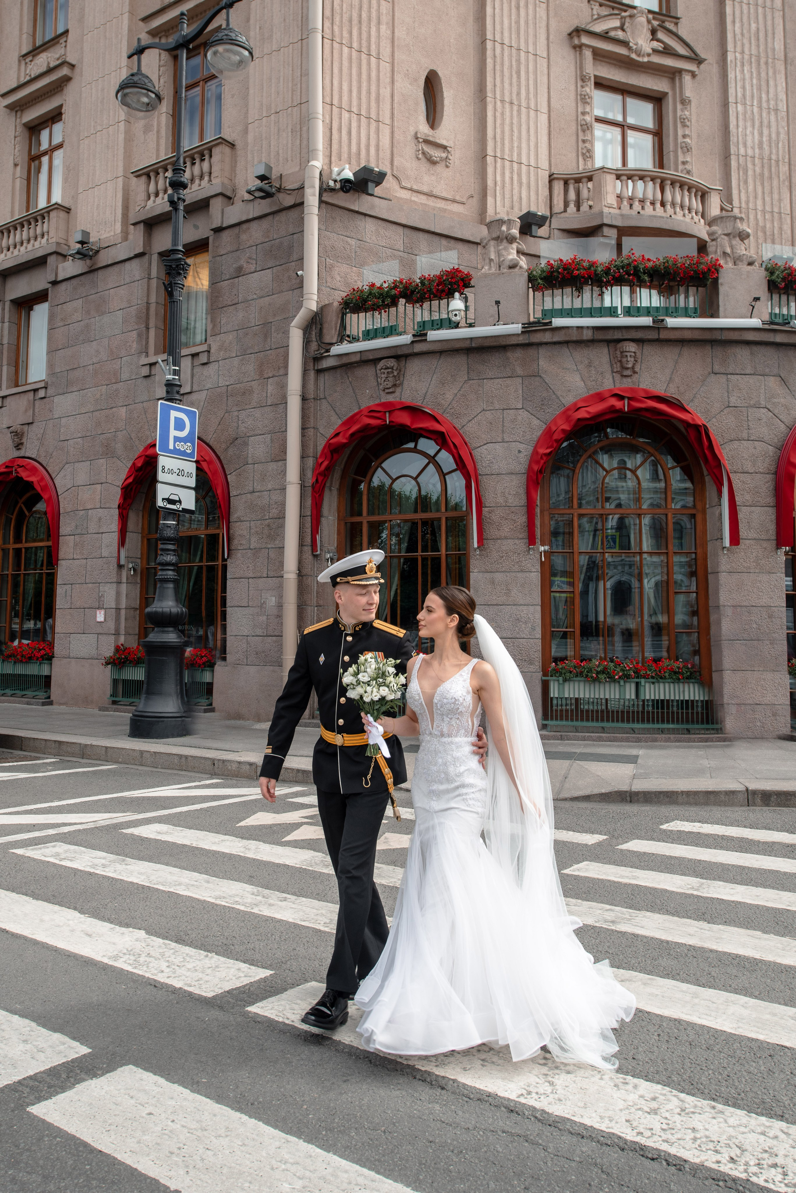 Елизавета и Максим (фотосессия у Дворца Штиглица, набережная Мойки и у Законодательного собрания). Портретный, семейный и свадебный фотограф в Санкт-Петербурге и в Пушкине Ширяев Денис