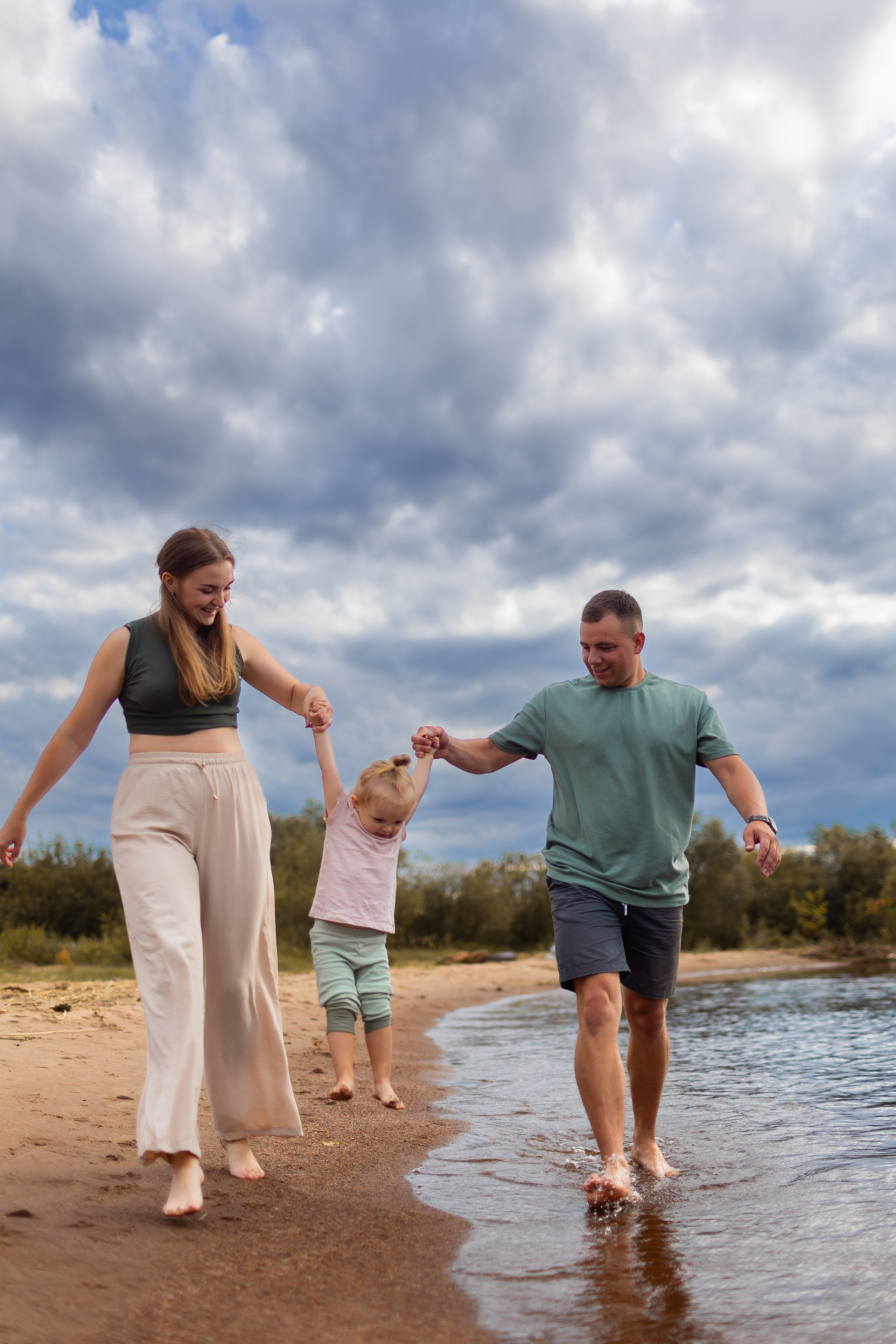 СЕМЕЙНАЯ / Гриша, Люда и Апполинария. Фотограф Лодейное Поле Екатерина Герасимова в Санкт-Петербурге и Лен. области
