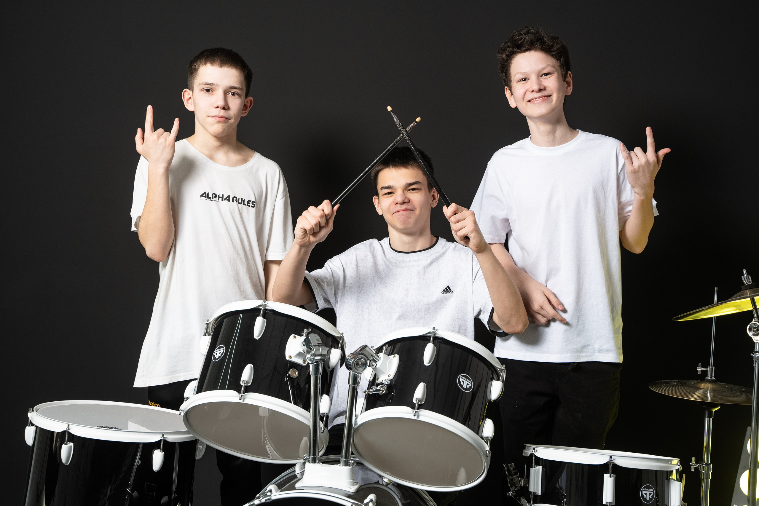 Выпускная фотосессия в фотостудии. Выпускные альбомы Нижнекамск Набережные Челны Фотостудия Небо