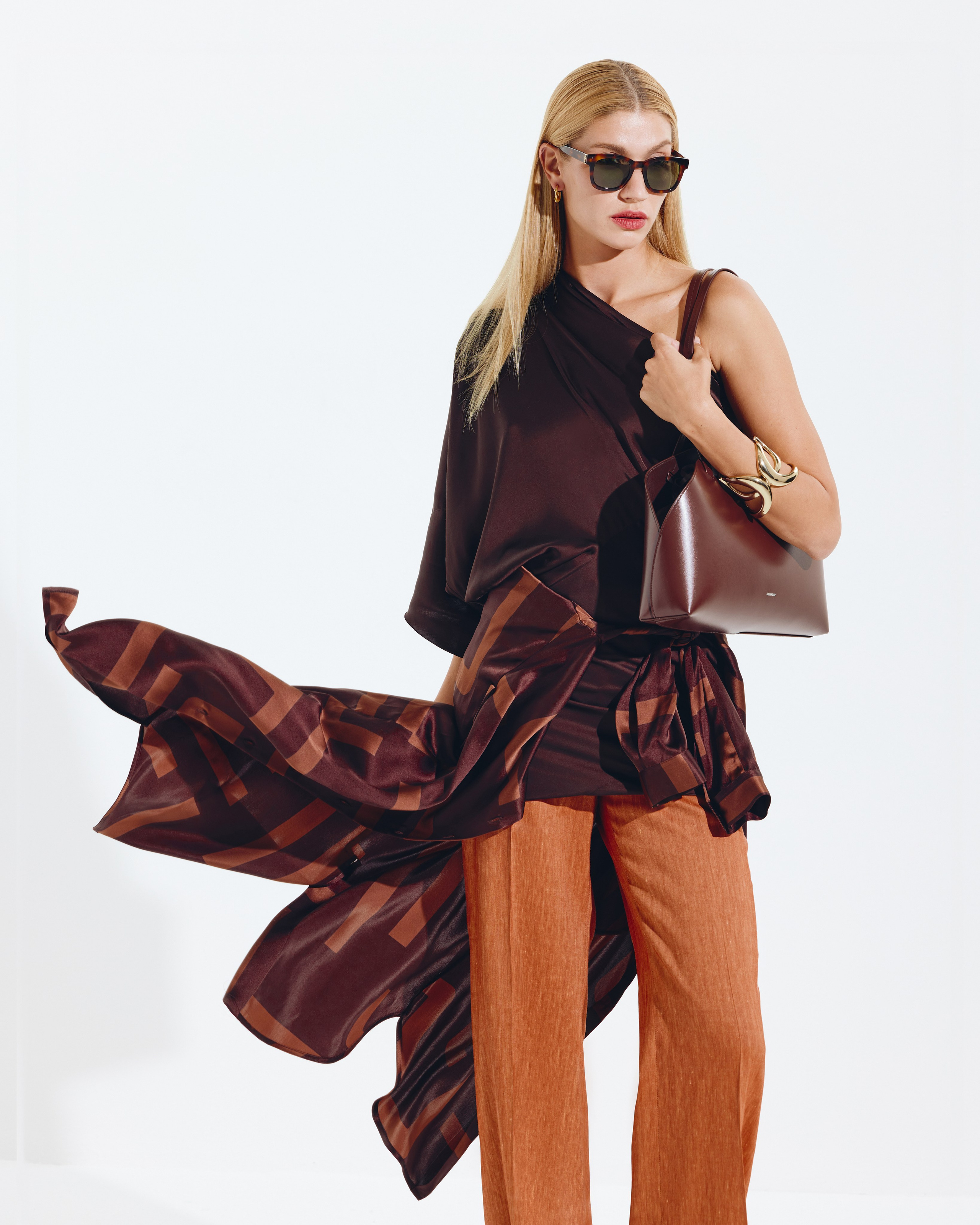 Ретушер для брендов одежды в Москве Струцкая Кристина