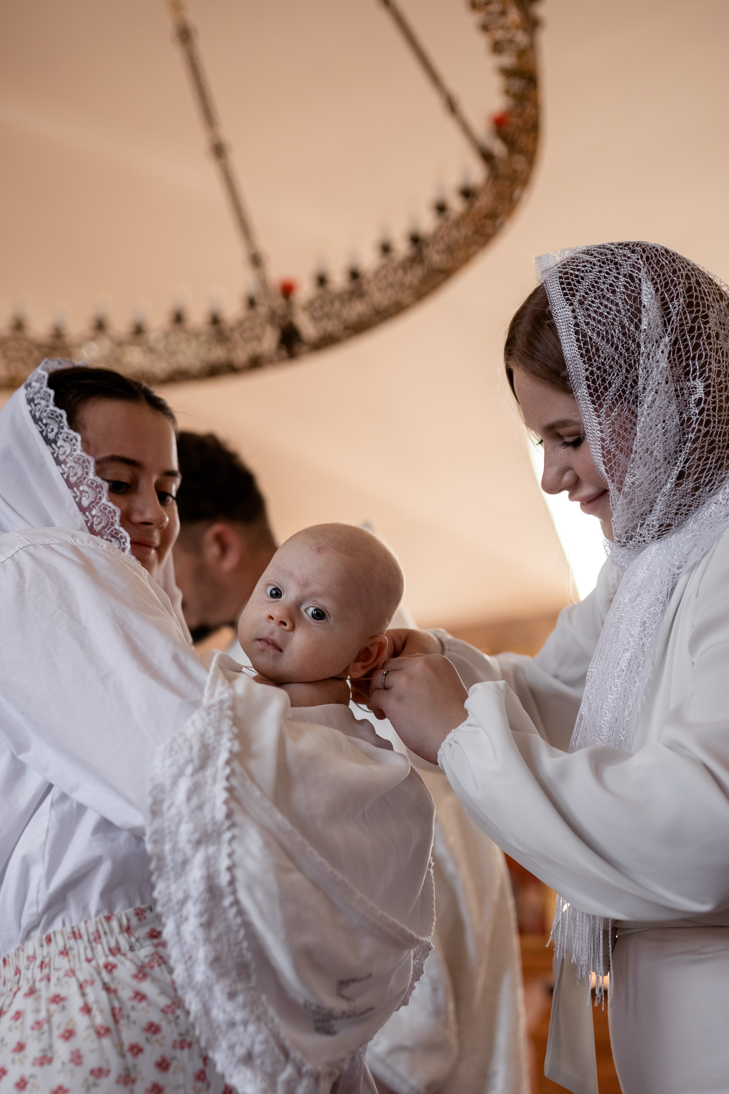 Крещение в Церкви Ватопедской иконы Божией Матери Отрада и Утешение. Олеся Семейская свадебный и семейный фотограф в Ростове-на-Дону