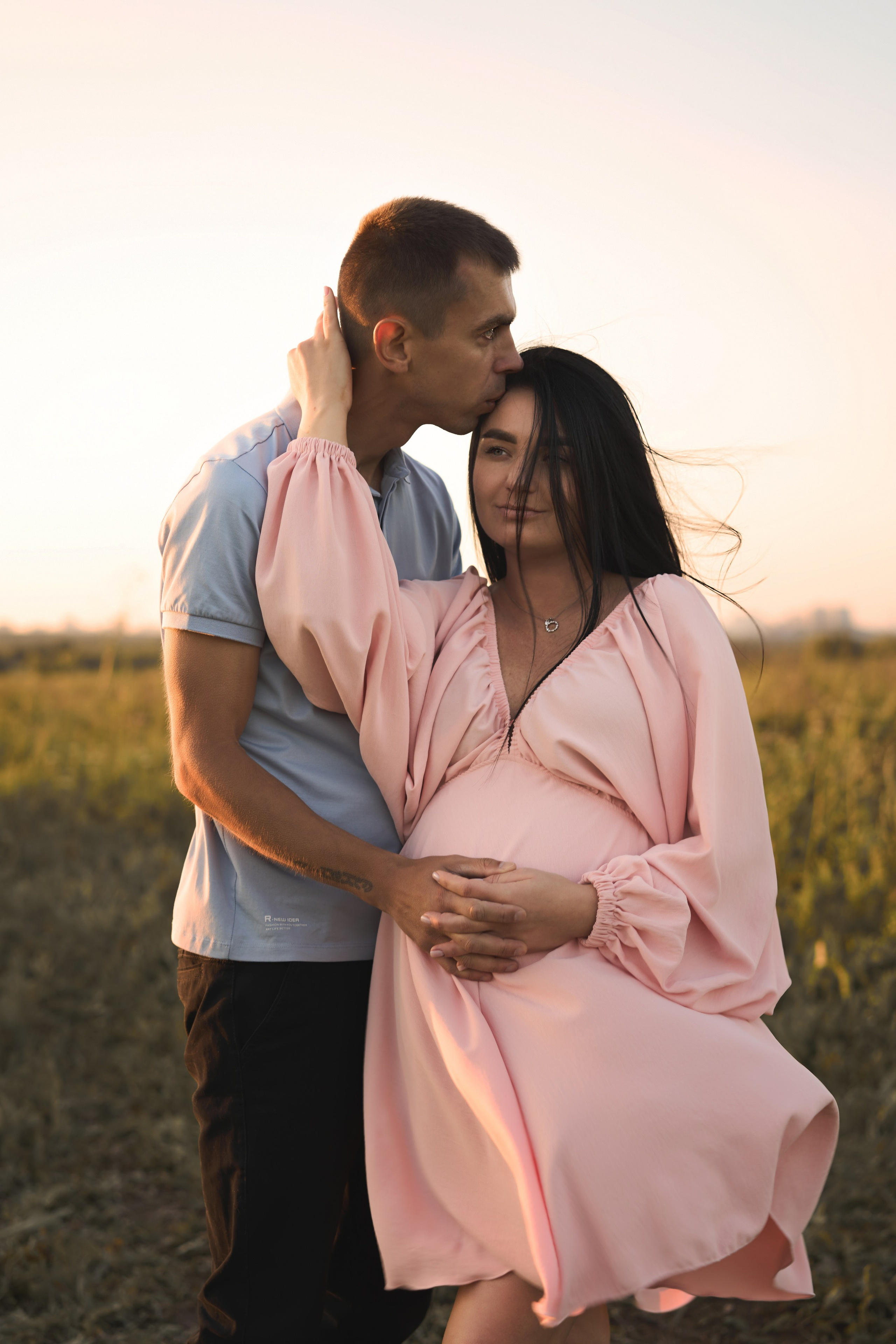 Семейная фотосессия беременность на закате. Фотограф Екатеринбург Кокшарова Александра