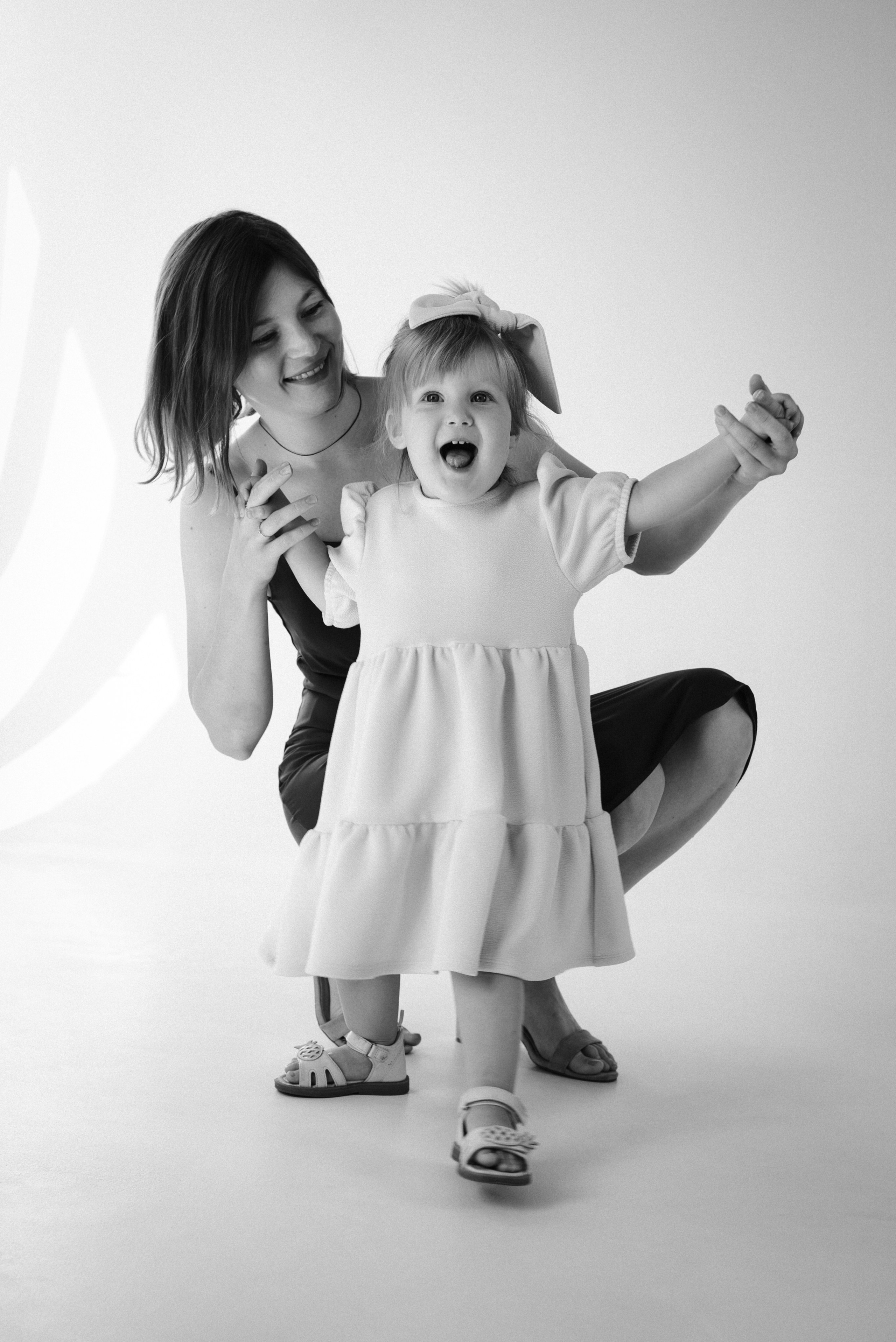 Семейная фотосессия минимализм. Фотограф в Воронеже. Портреты, контент, семейные сьемки