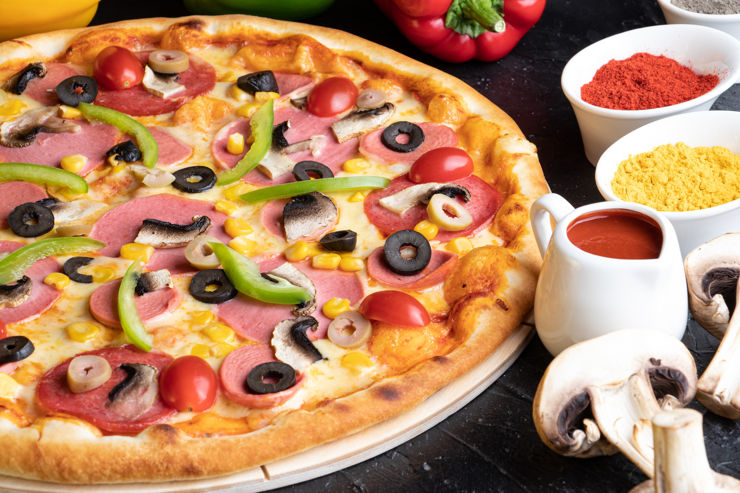 Рекламная фотосъёмка для PIZZA WOOPS. Профессиональный фотограф в Астане