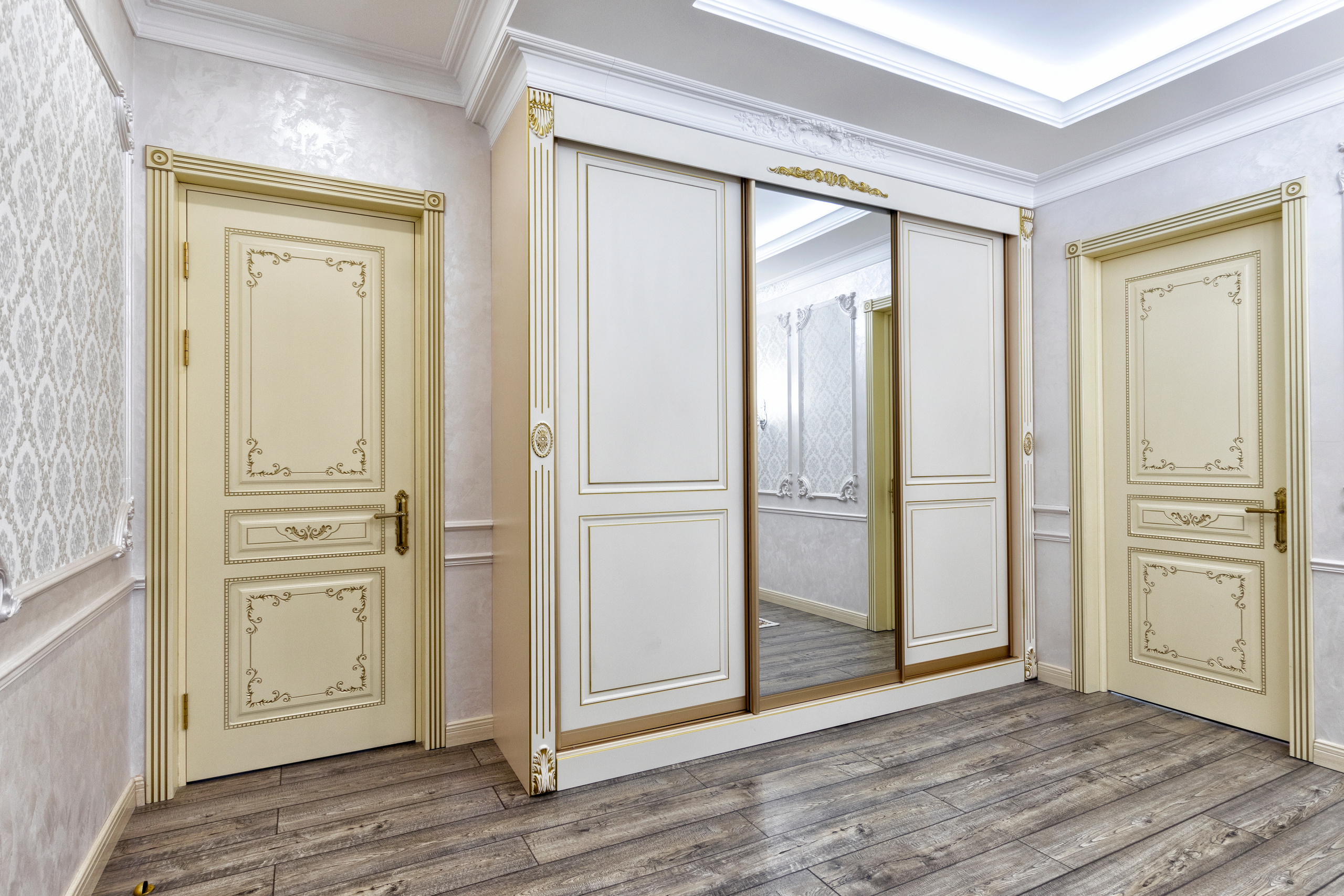 Фотосъёмка для мебельной мастерской Venerdi. Профессиональный фотограф в Астане