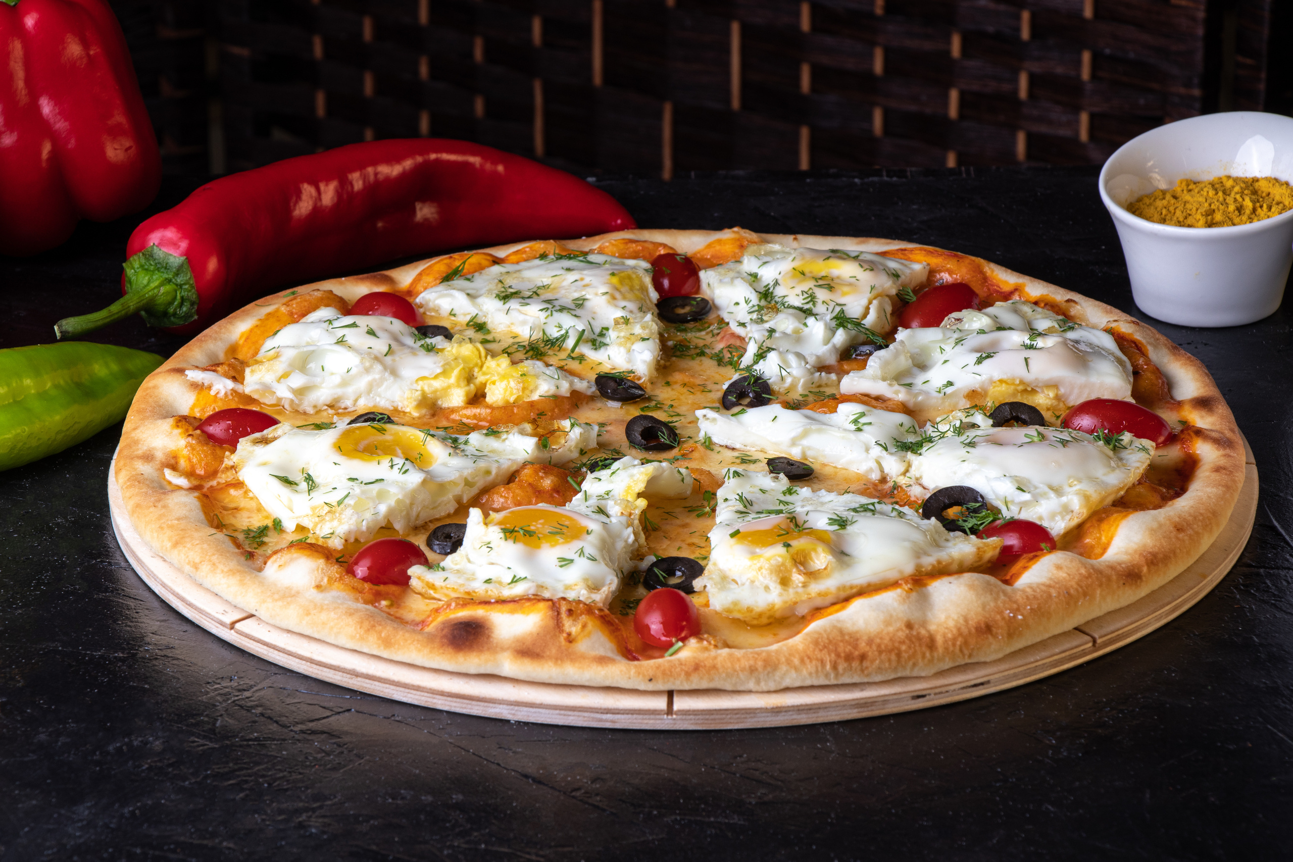 Рекламная фотосъёмка для PIZZA WOOPS. Профессиональный фотограф в Астане