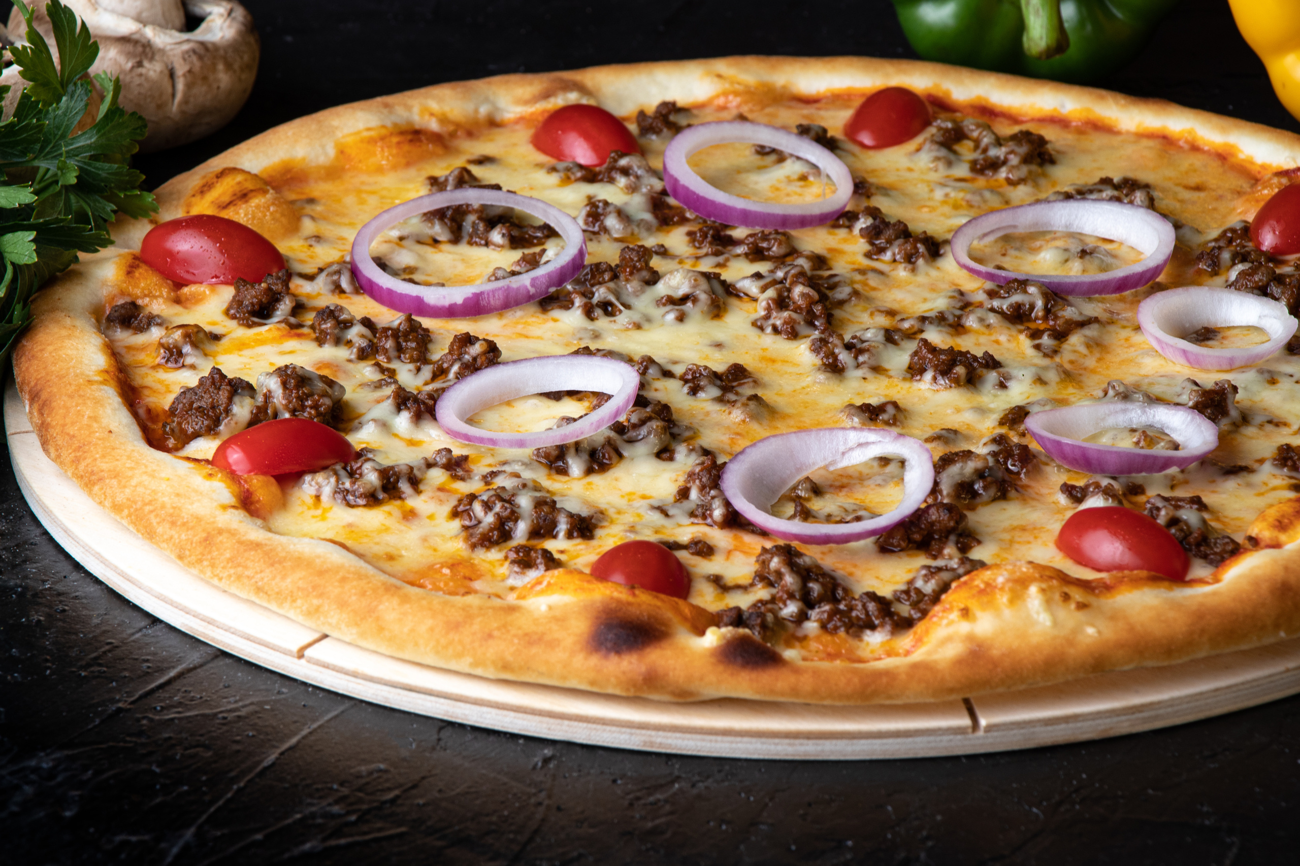 Рекламная фотосъёмка для PIZZA WOOPS. Профессиональный фотограф в Астане