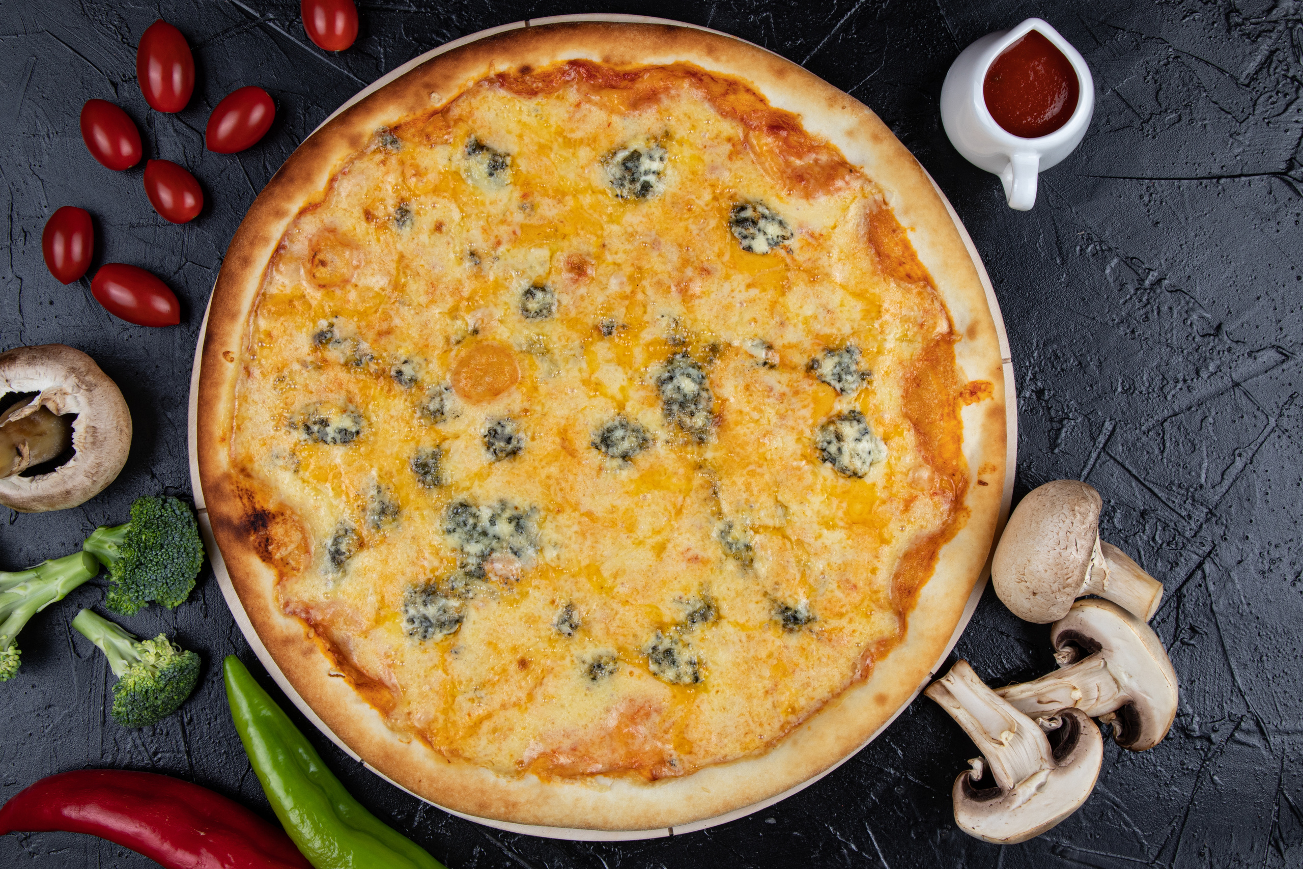 Рекламная фотосъёмка для PIZZA WOOPS. Профессиональный фотограф в Астане