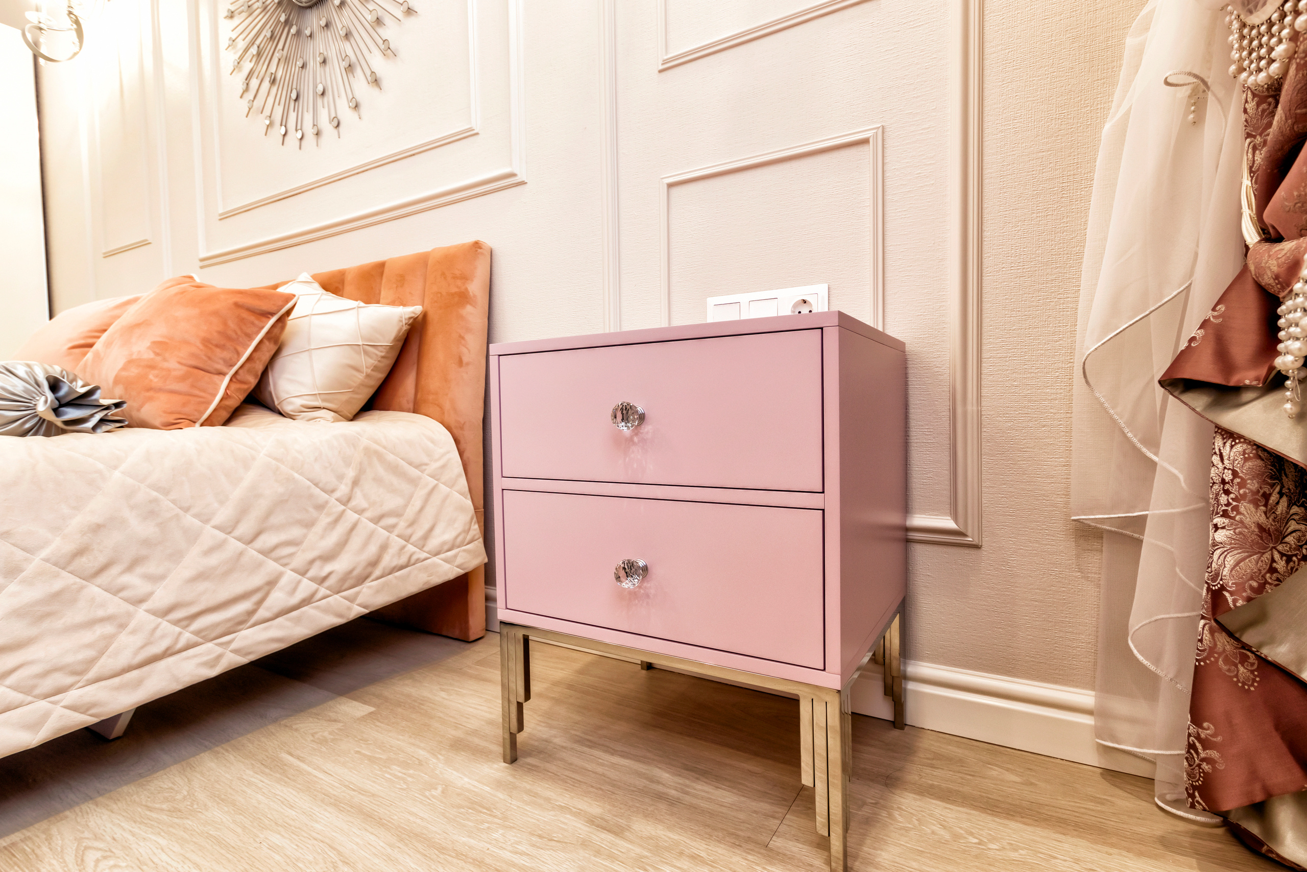 Фотосъёмка для мебельной мастерской Venerdi. Профессиональный фотограф в Астане