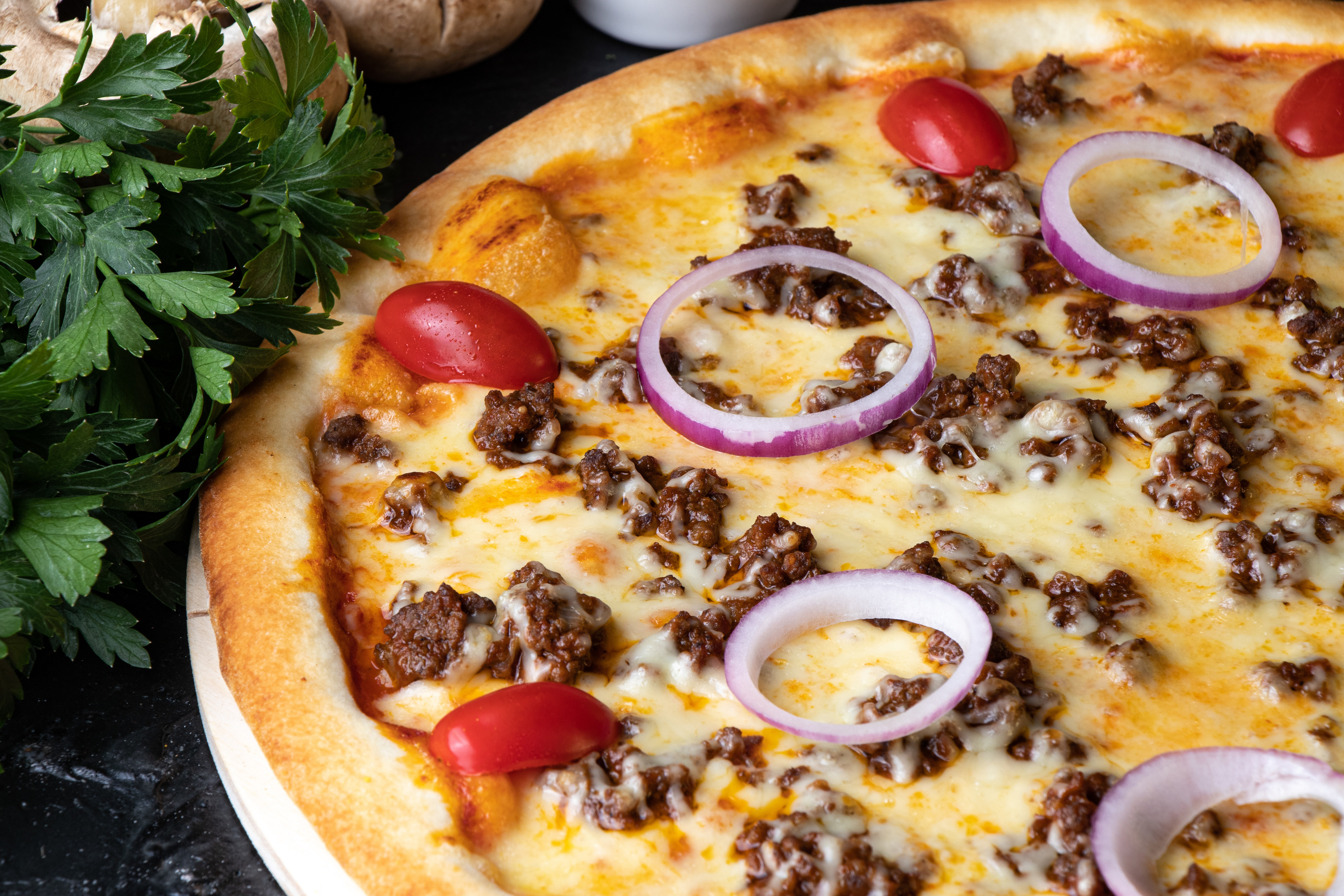 Рекламная фотосъёмка для PIZZA WOOPS. Профессиональный фотограф в Астане