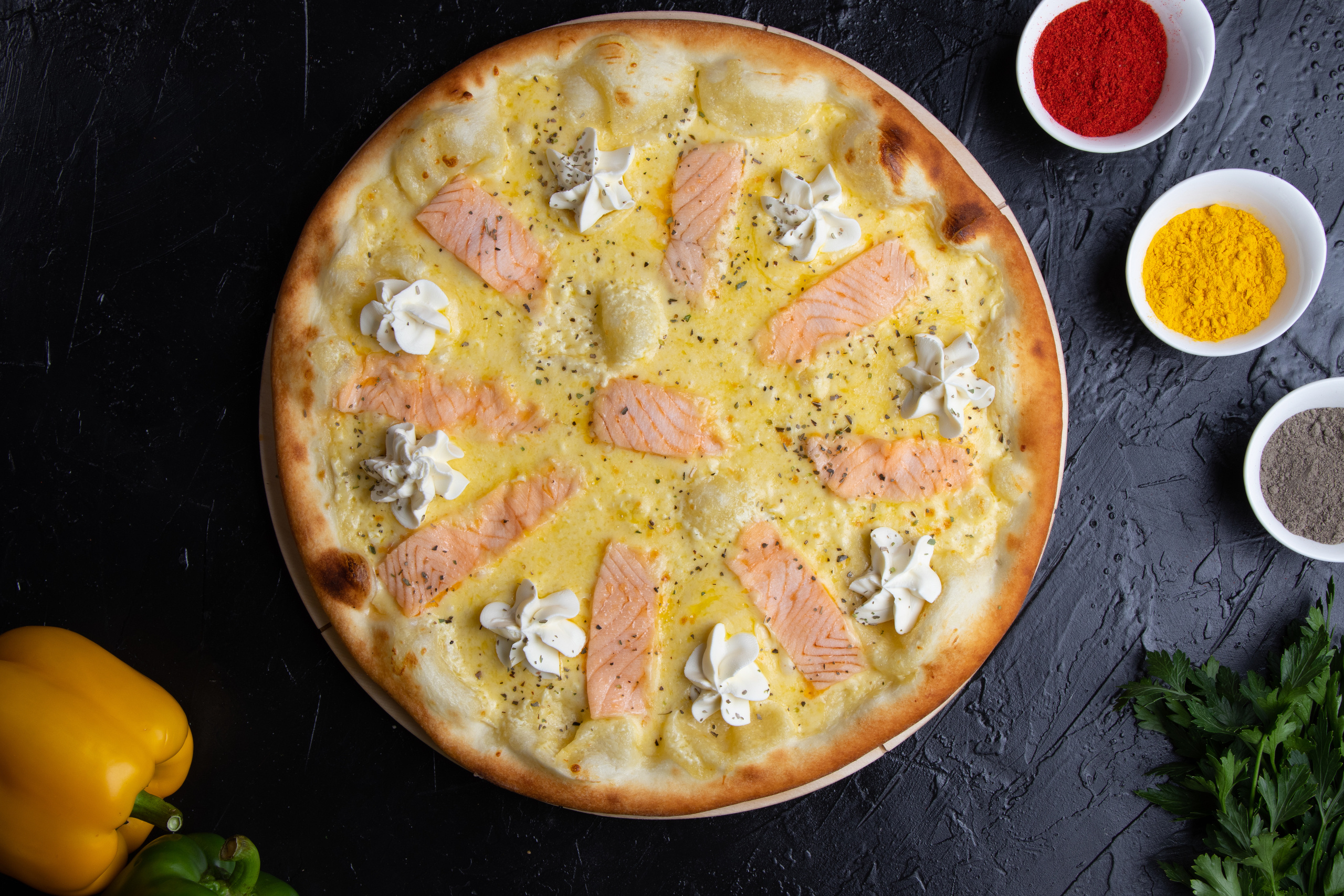 Рекламная фотосъёмка для PIZZA WOOPS. Профессиональный фотограф в Астане