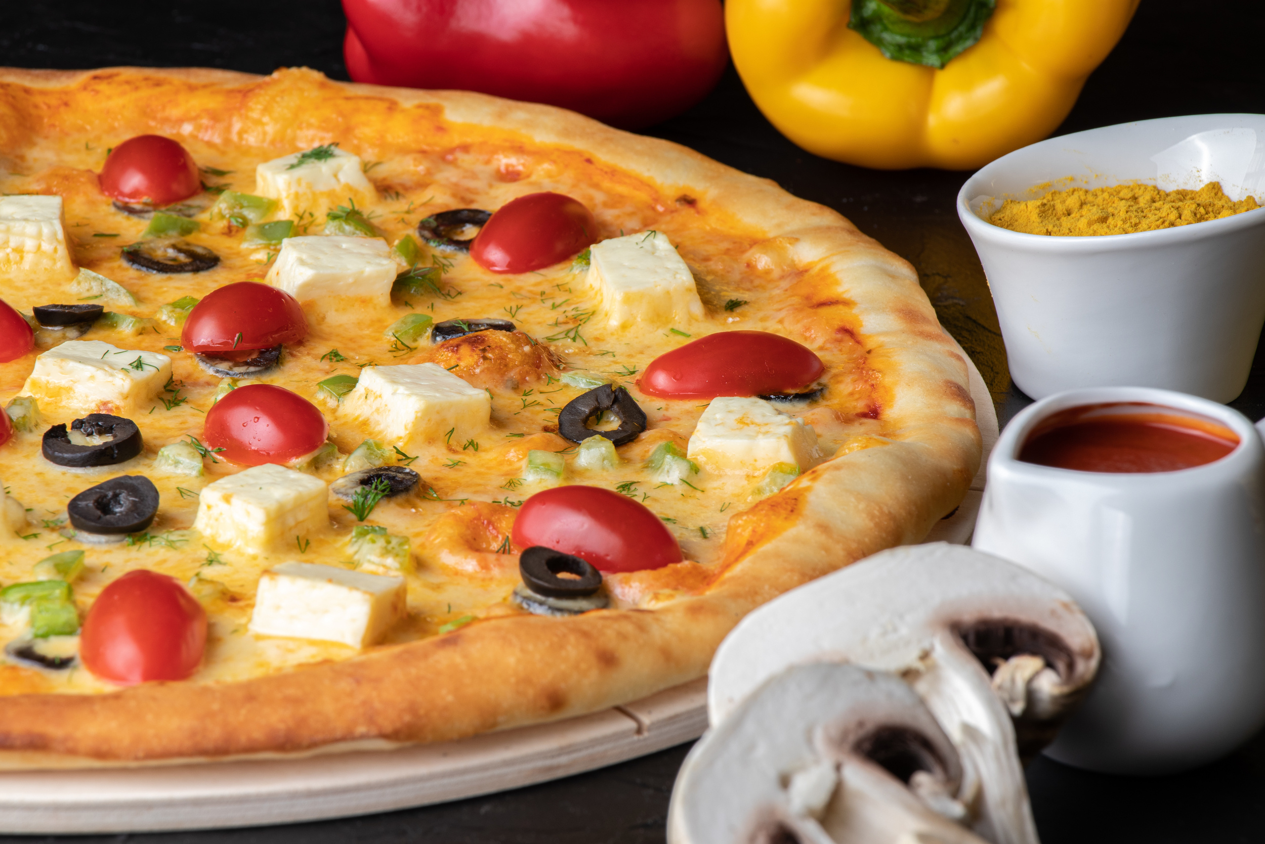 Рекламная фотосъёмка для PIZZA WOOPS. Профессиональный фотограф в Астане