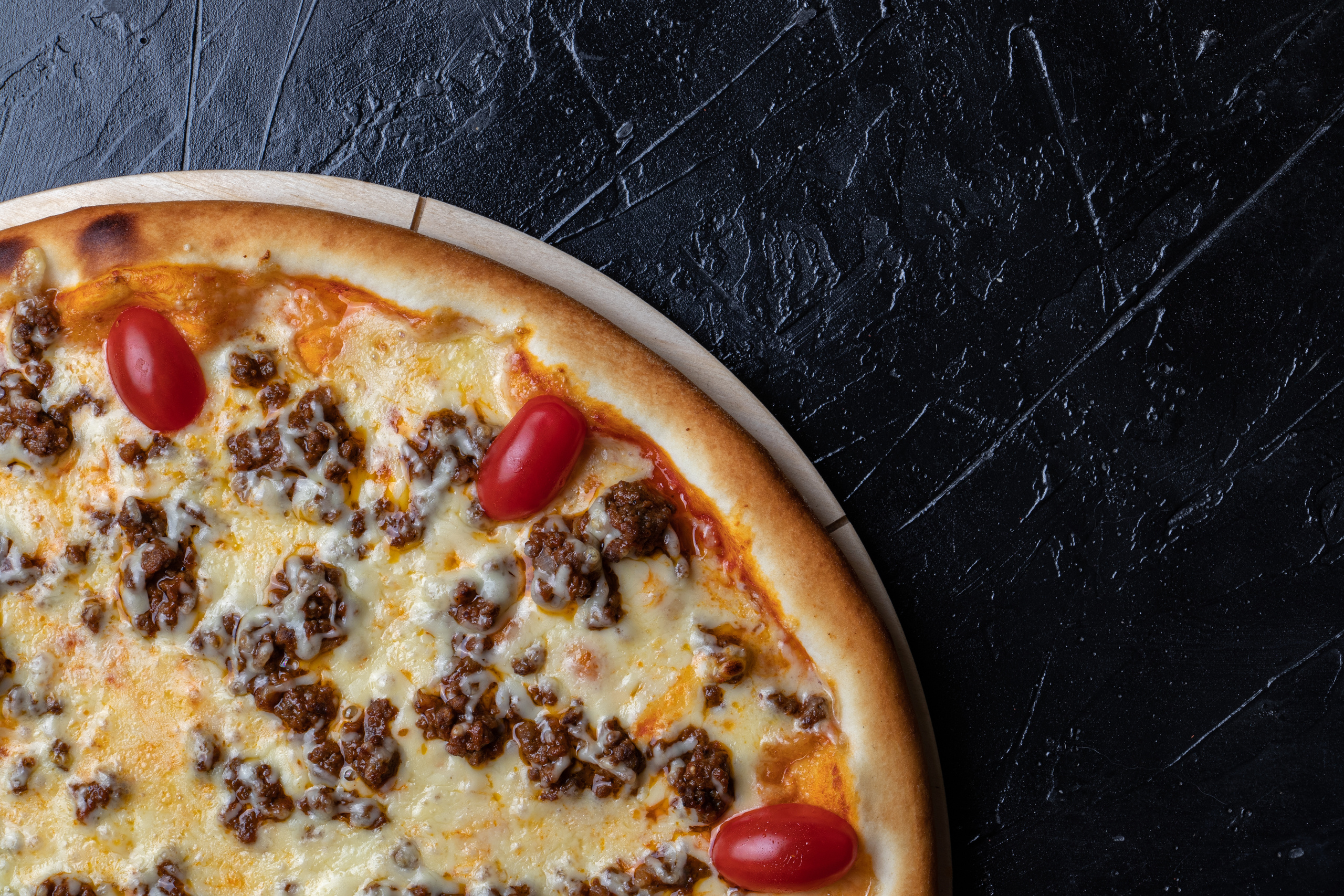 Рекламная фотосъёмка для PIZZA WOOPS. Профессиональный фотограф в Астане