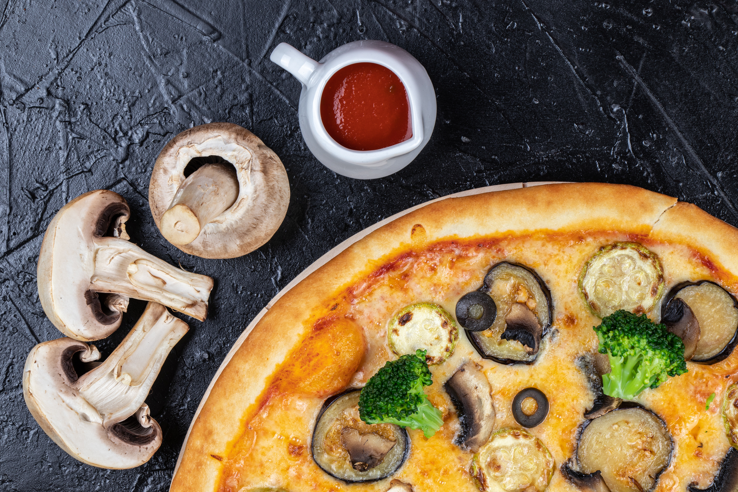 Рекламная фотосъёмка для PIZZA WOOPS. Профессиональный фотограф в Астане