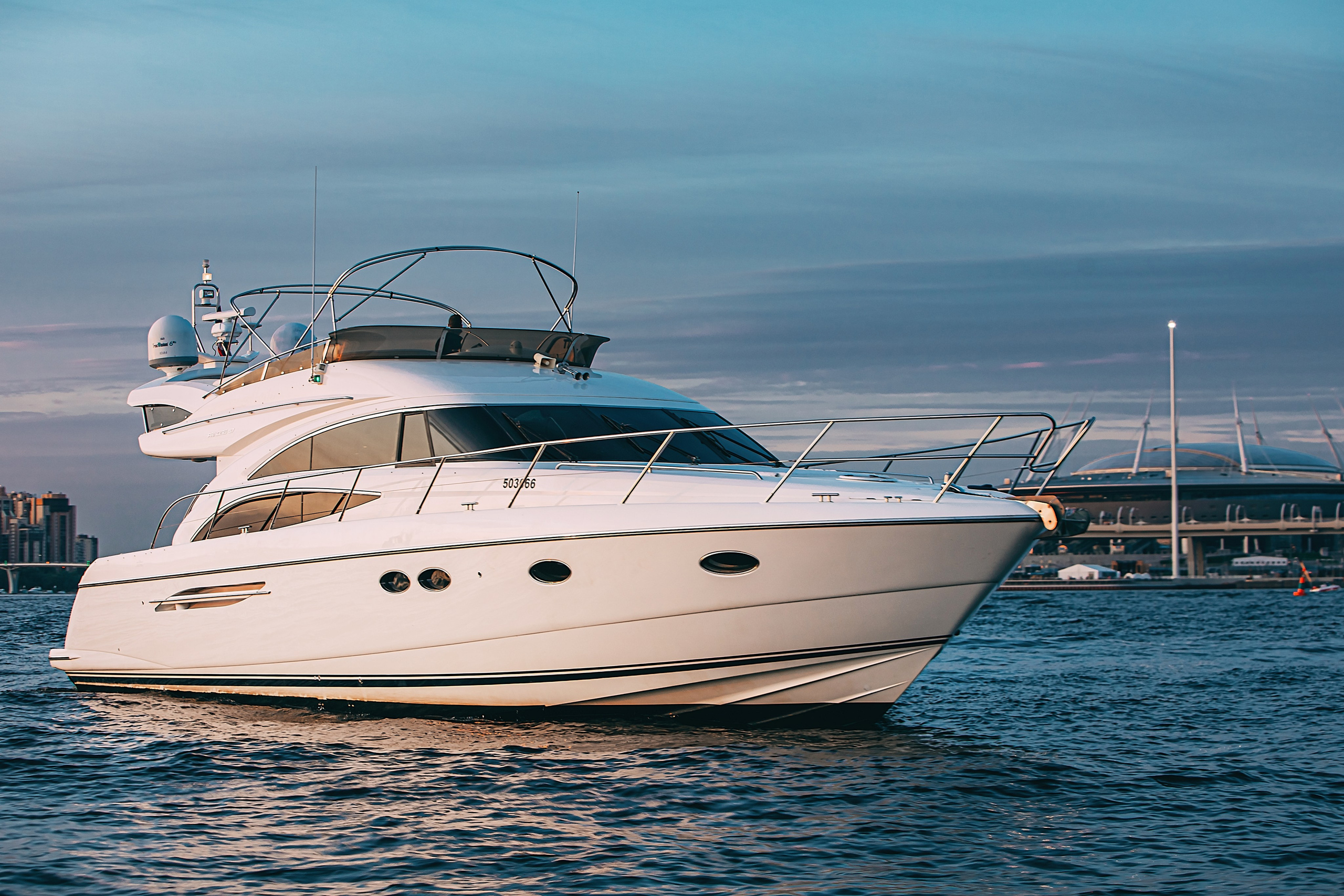 Яхта Princess 57 Esperanza. SPB Rent Boats|аренда катеров и теплоходов