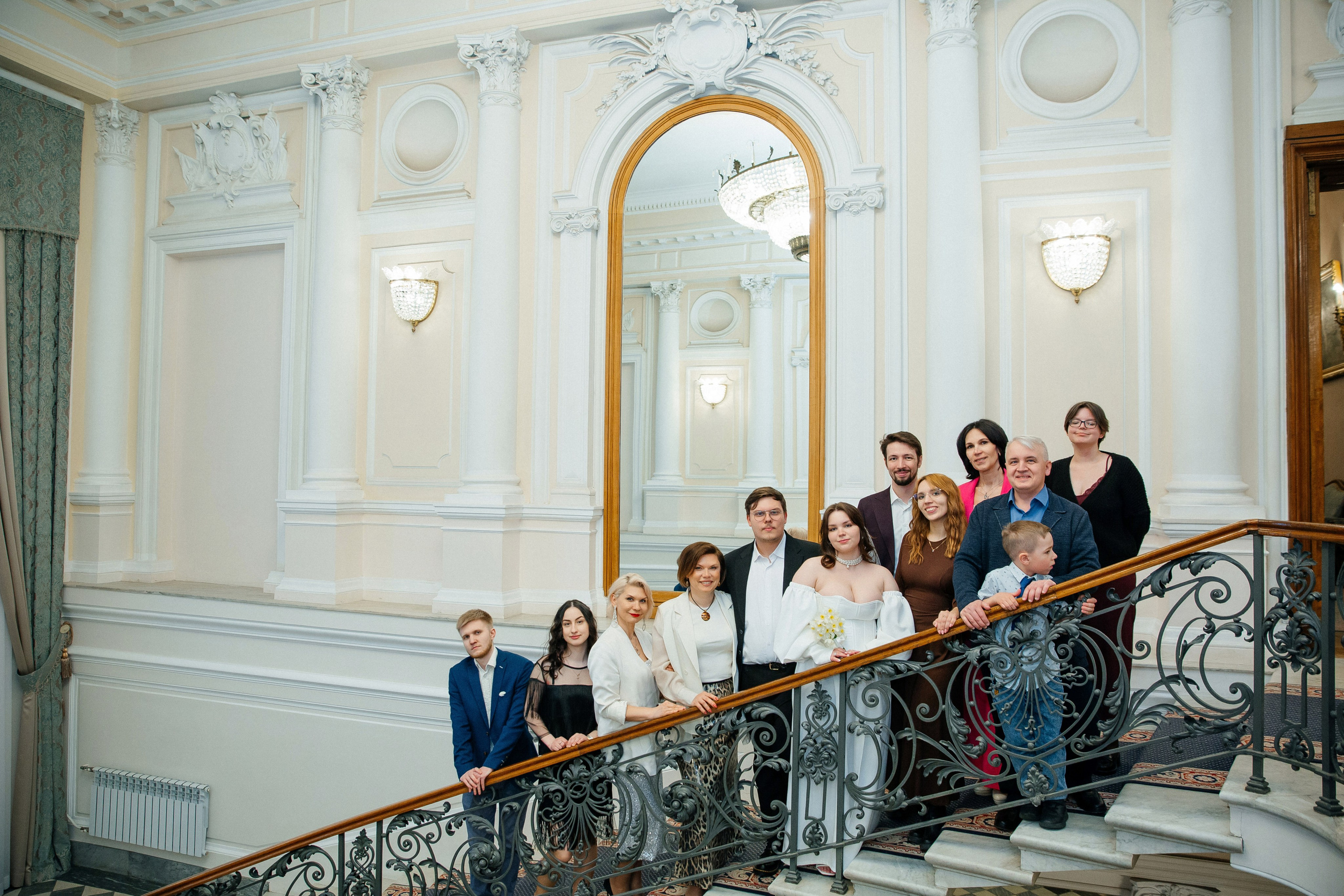 Съемка в отеле и регистрация прохладным майским днем. Свадебный фотограф в Санкт-Петербурге Вика Стукачева