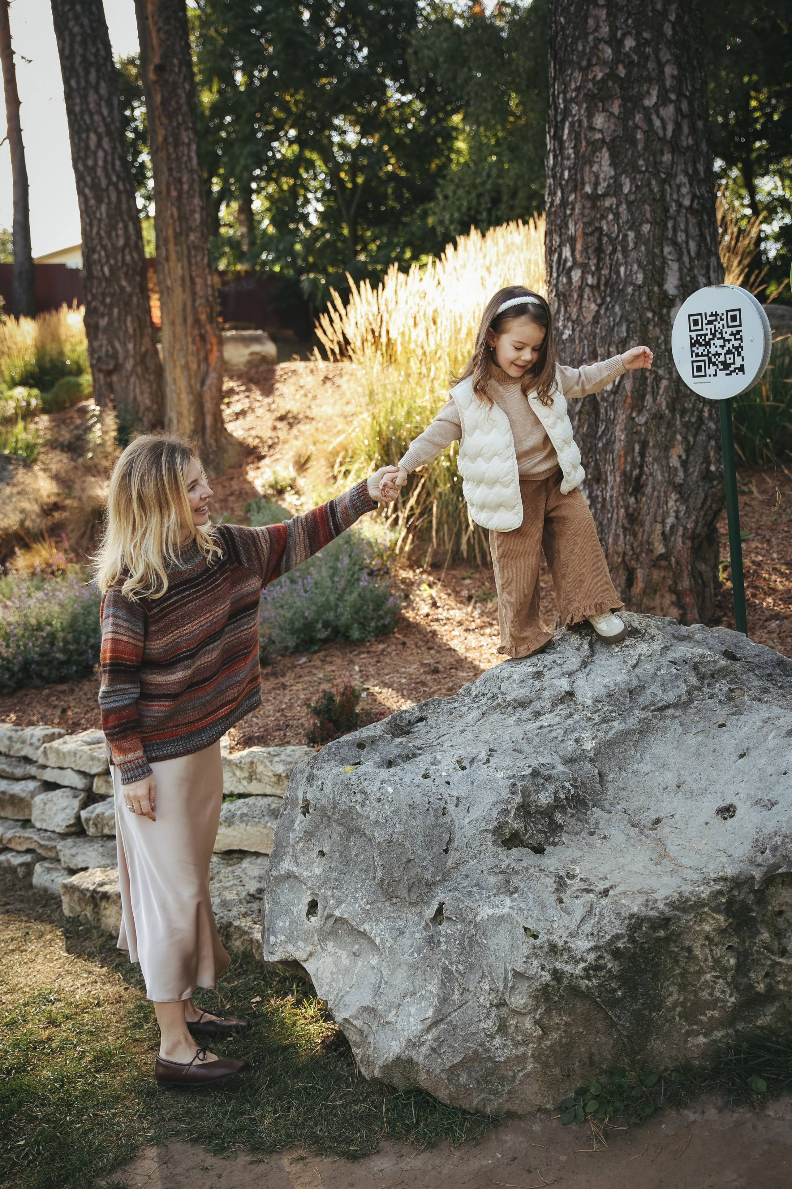 Семейная фотосессия фотосессия на день рождения мама и дочка. Фотограф Владимир Москва