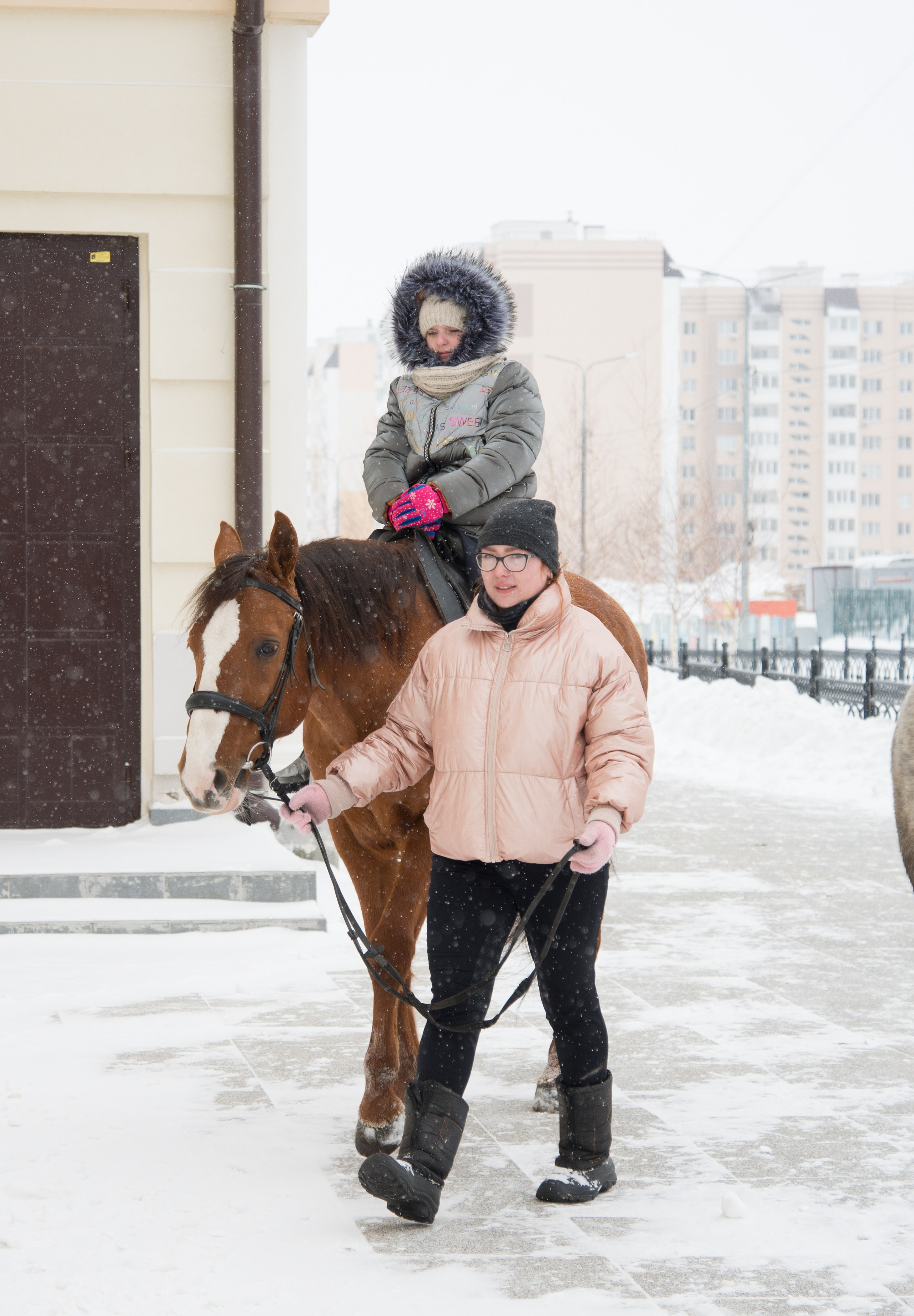 Масленица у Храма Спиридона. Конный фотограф в Саратове Юлия Иванова