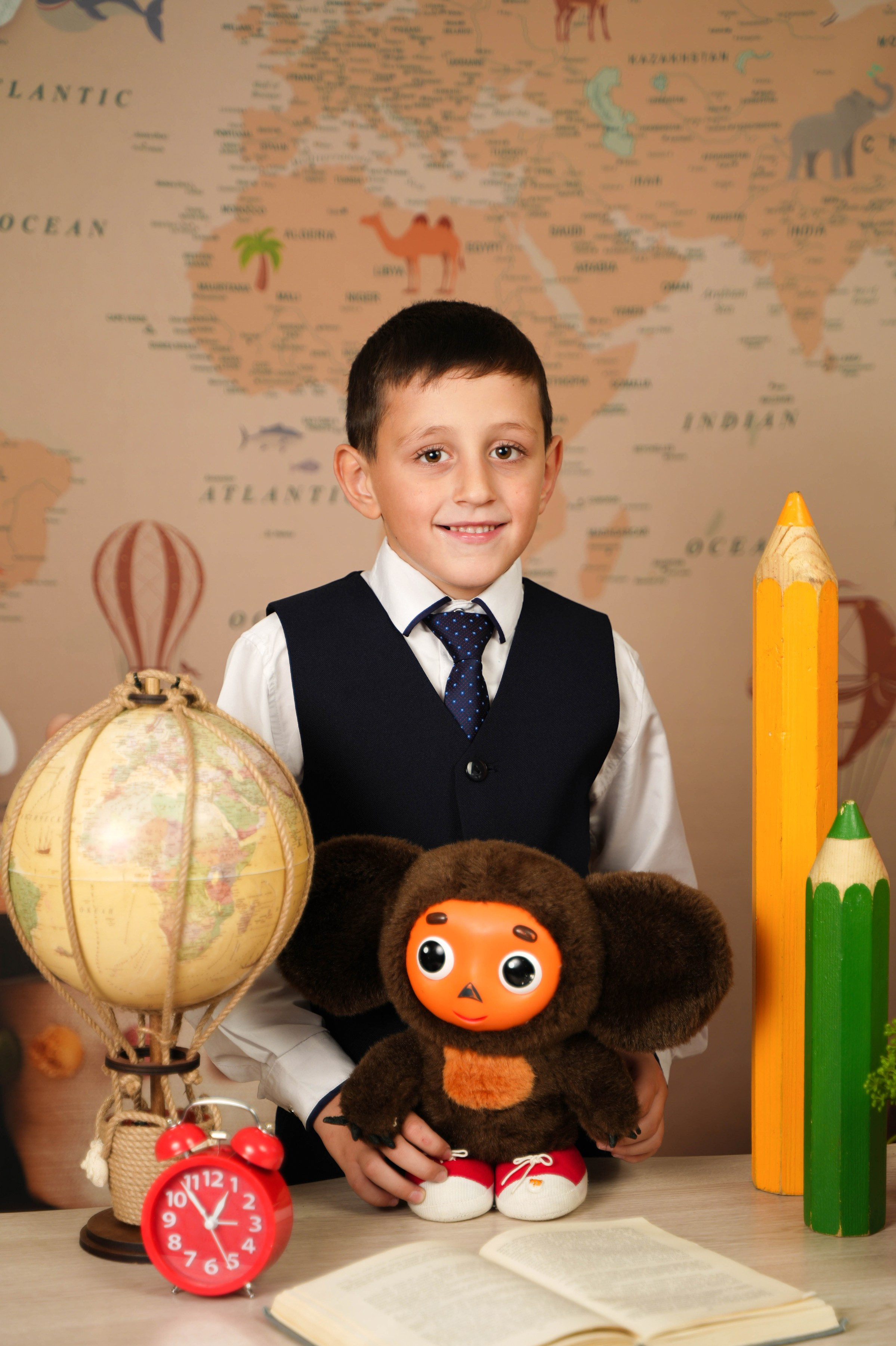 Фон начальные классы. Школьная фотография Поповы