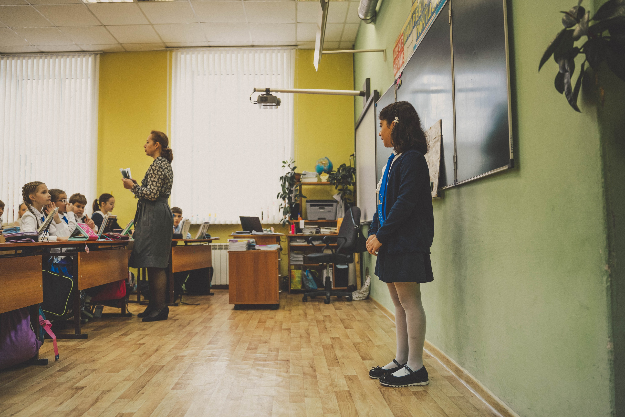 Классбук Гимназия 32 Иваново. Ирина Коновалова школьный фотограф. Выпускные альбомы Ярославль