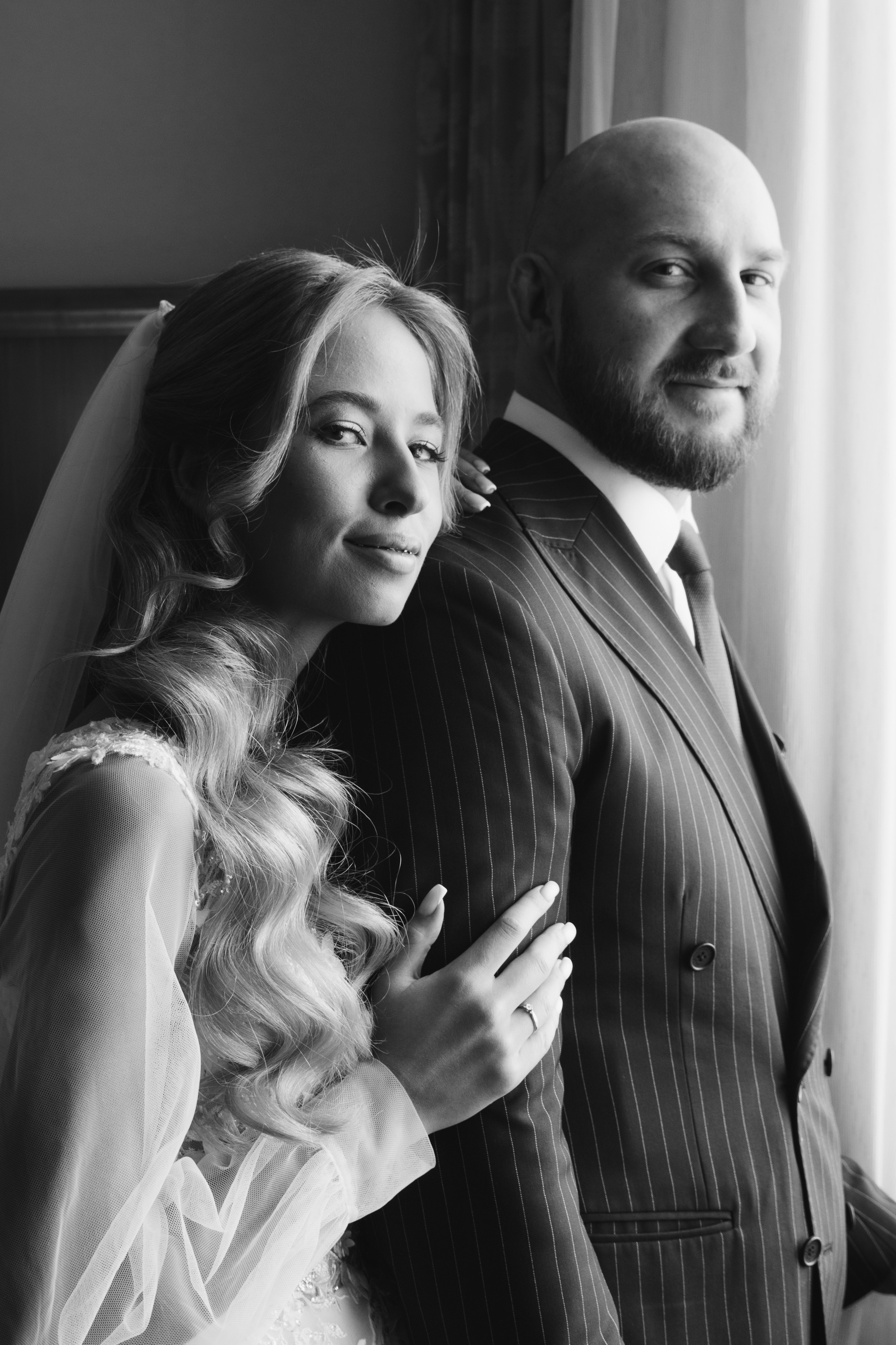 Утро и роспись Виктора и Марии. Ваш фотограф в Одинцовском районе и Москве