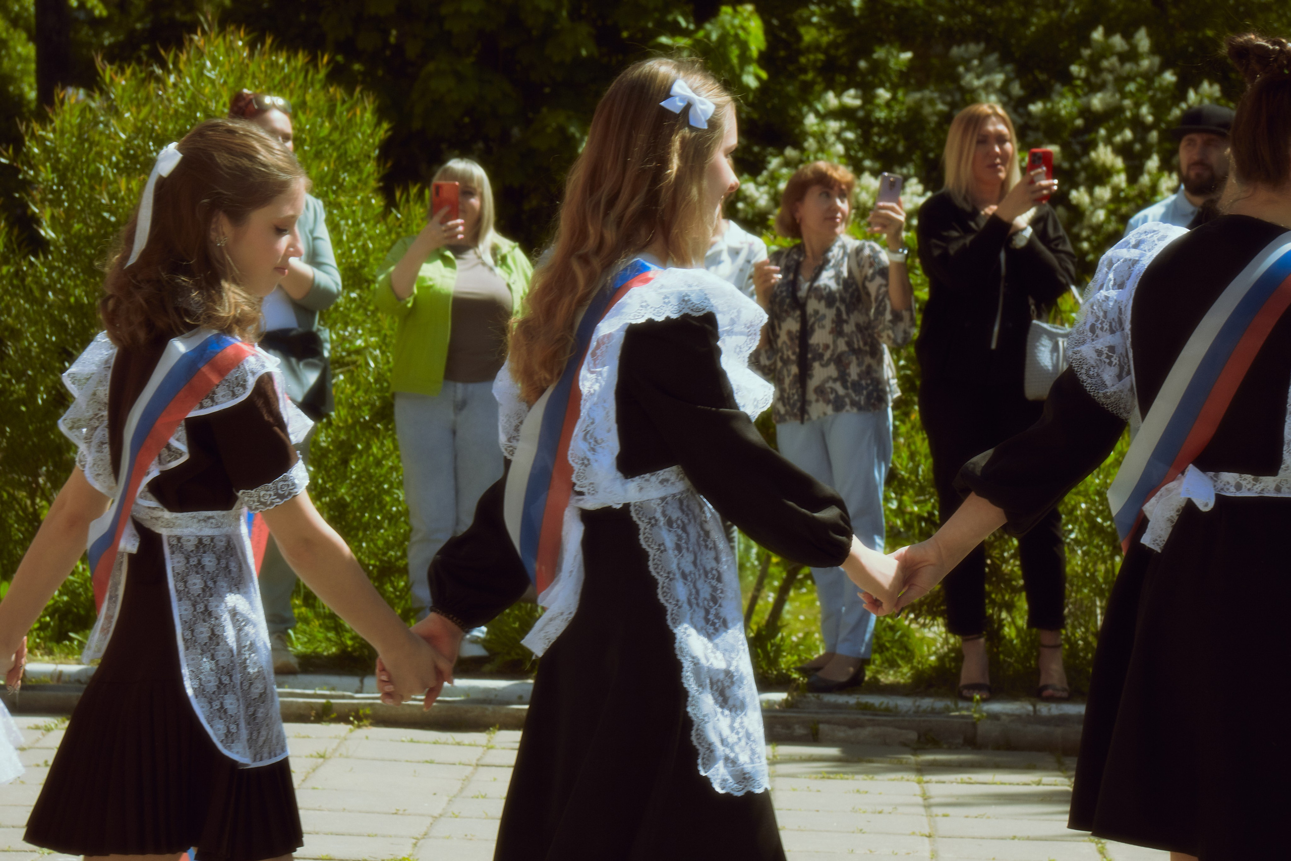 Последний звонок. Фотограф Елизавета Маслова. Москва. Art, Fashion