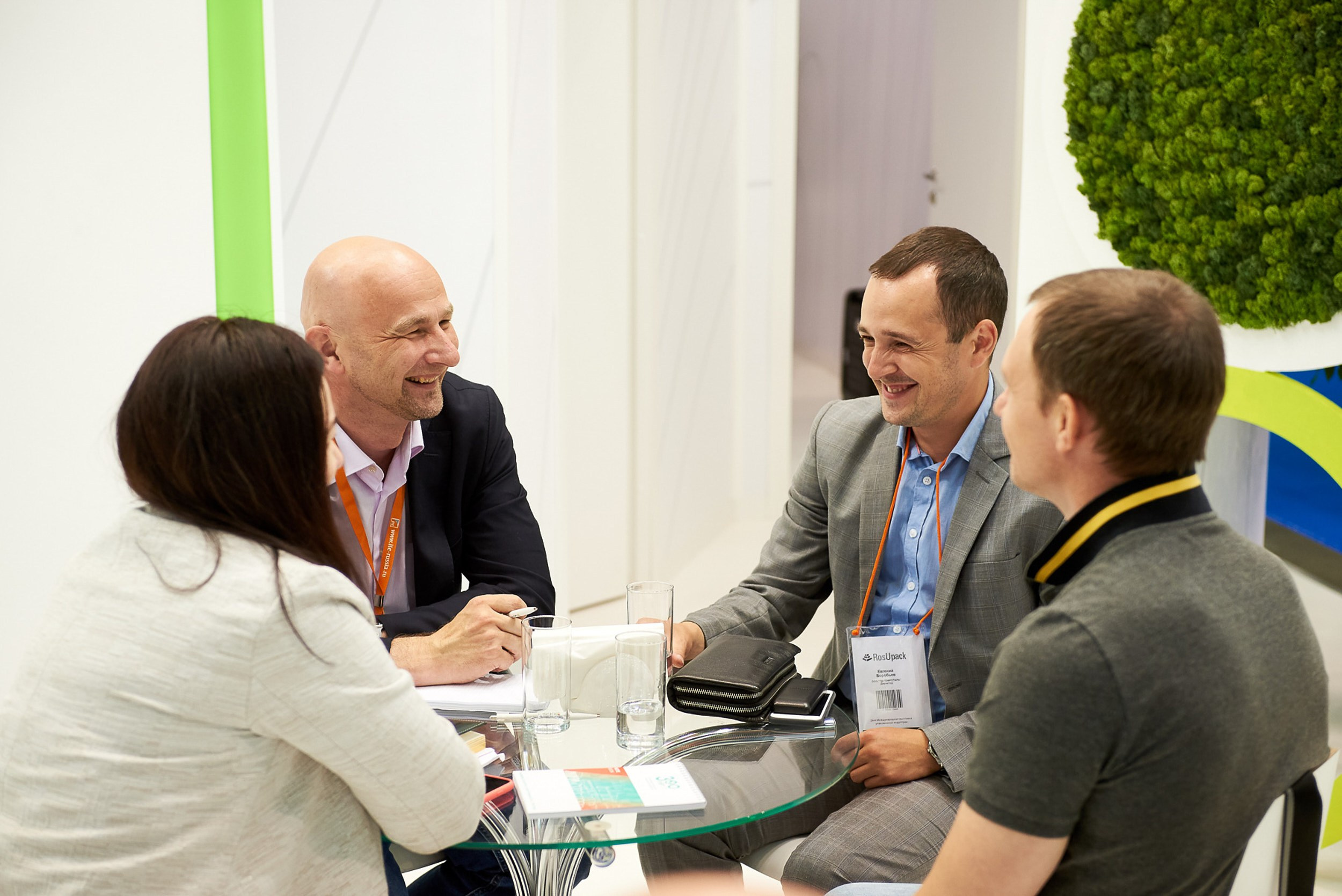 Фотосъемка выставок, стендов и деловых событий — Герман Лепёхин. Герман Лепёхин коммерческий фотограф в Москве: репортаж, портреты, интерьеры, производство